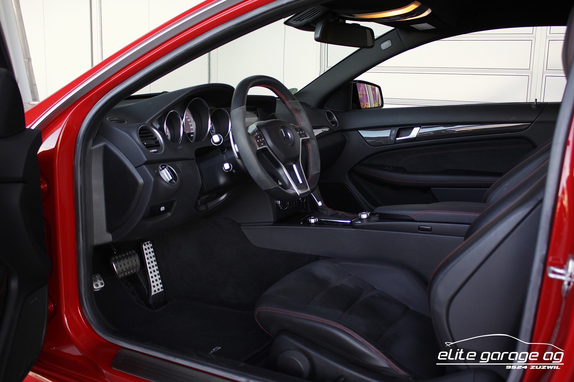 MERCEDES-BENZ C 63 Coupé AMG Black Series-image-13