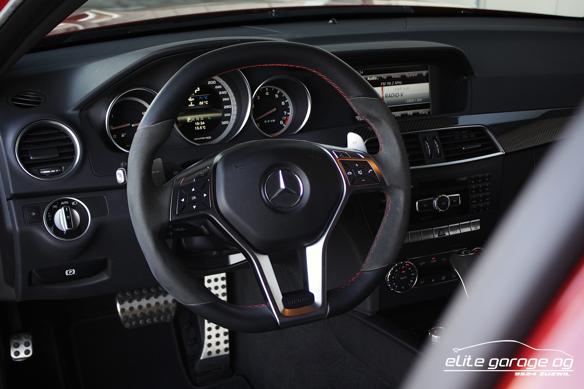 MERCEDES-BENZ C 63 Coupé AMG Black Series-image-14