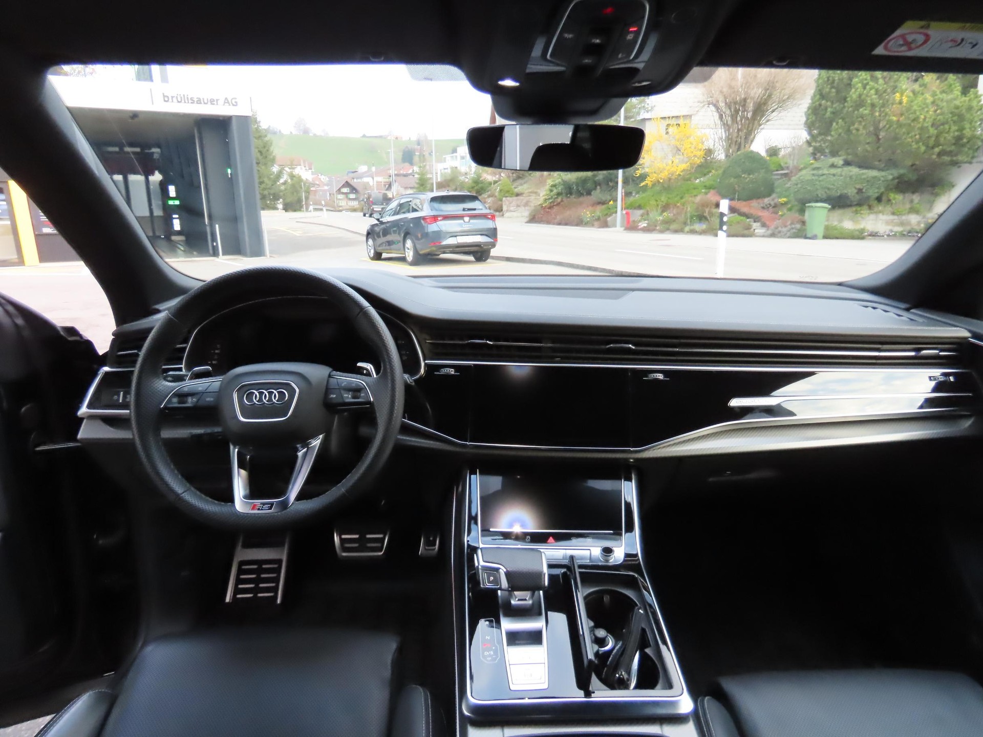 AUDI RS Q8 4.0 V8 TFSI quattro T-Tronic-image-11