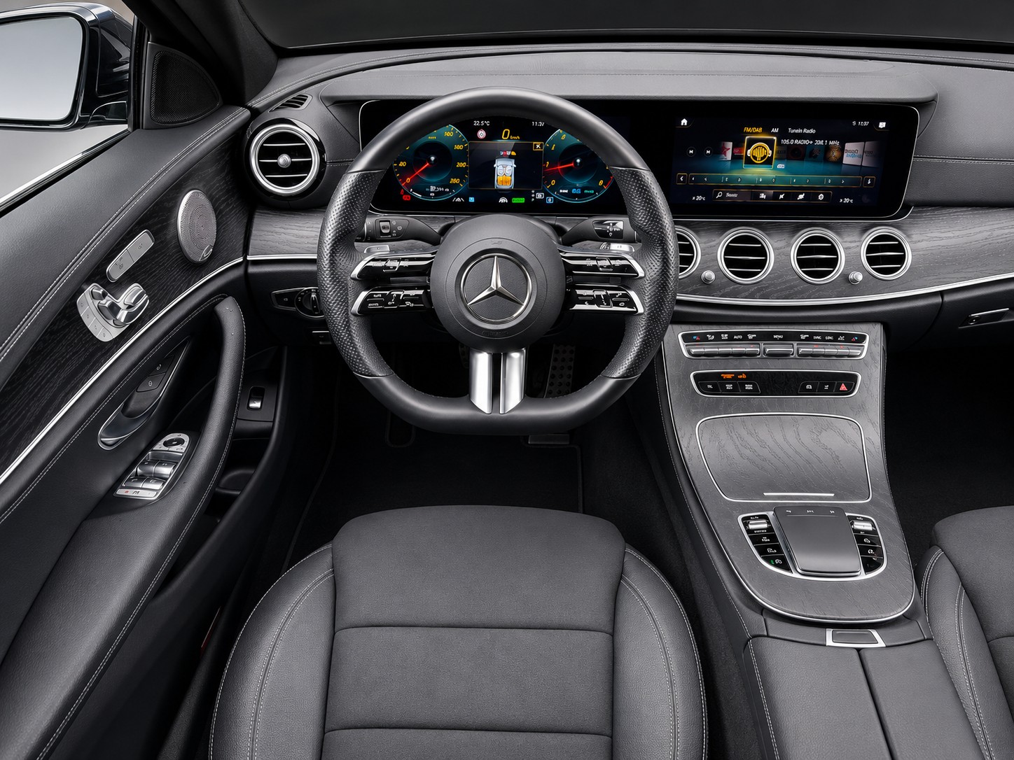 MERCEDES-BENZ E 220 d AMG Line Kombi-image-13
