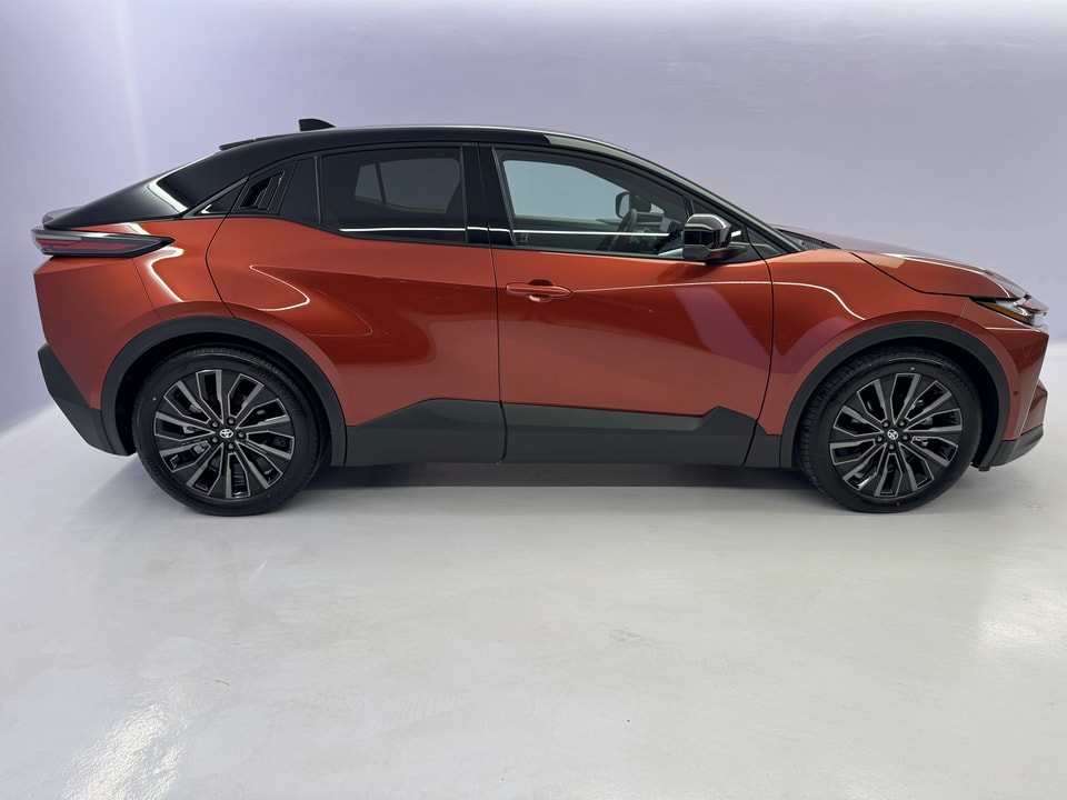 C-HR+ Electric 77 kWh Premium AWD 22 kW OBC