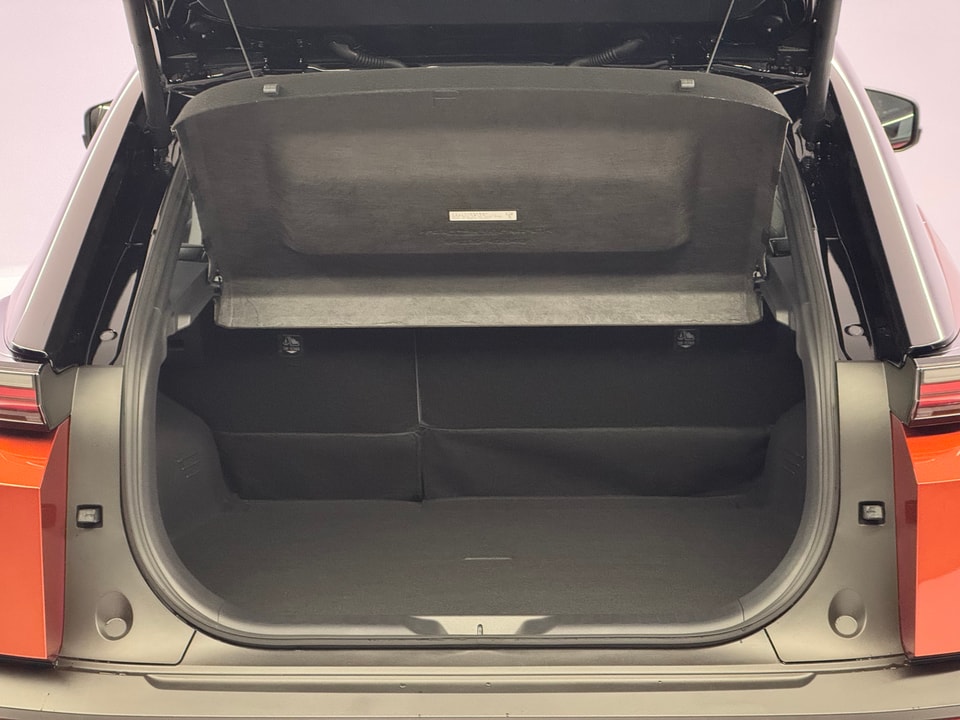 C-HR+ Electric 77 kWh Premium AWD 22 kW OBC