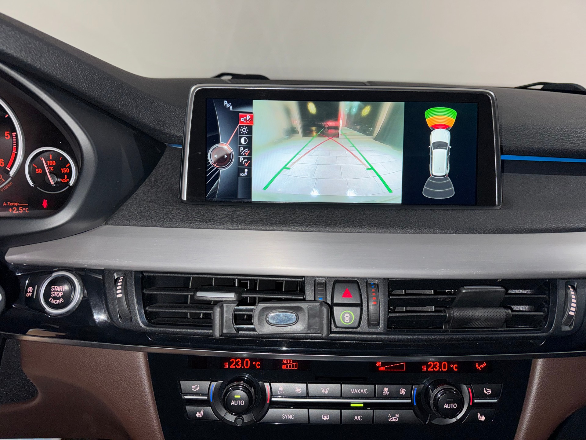 BMW X5 xDrive 30d Steptronic | AHK 3500Kg |-image-21