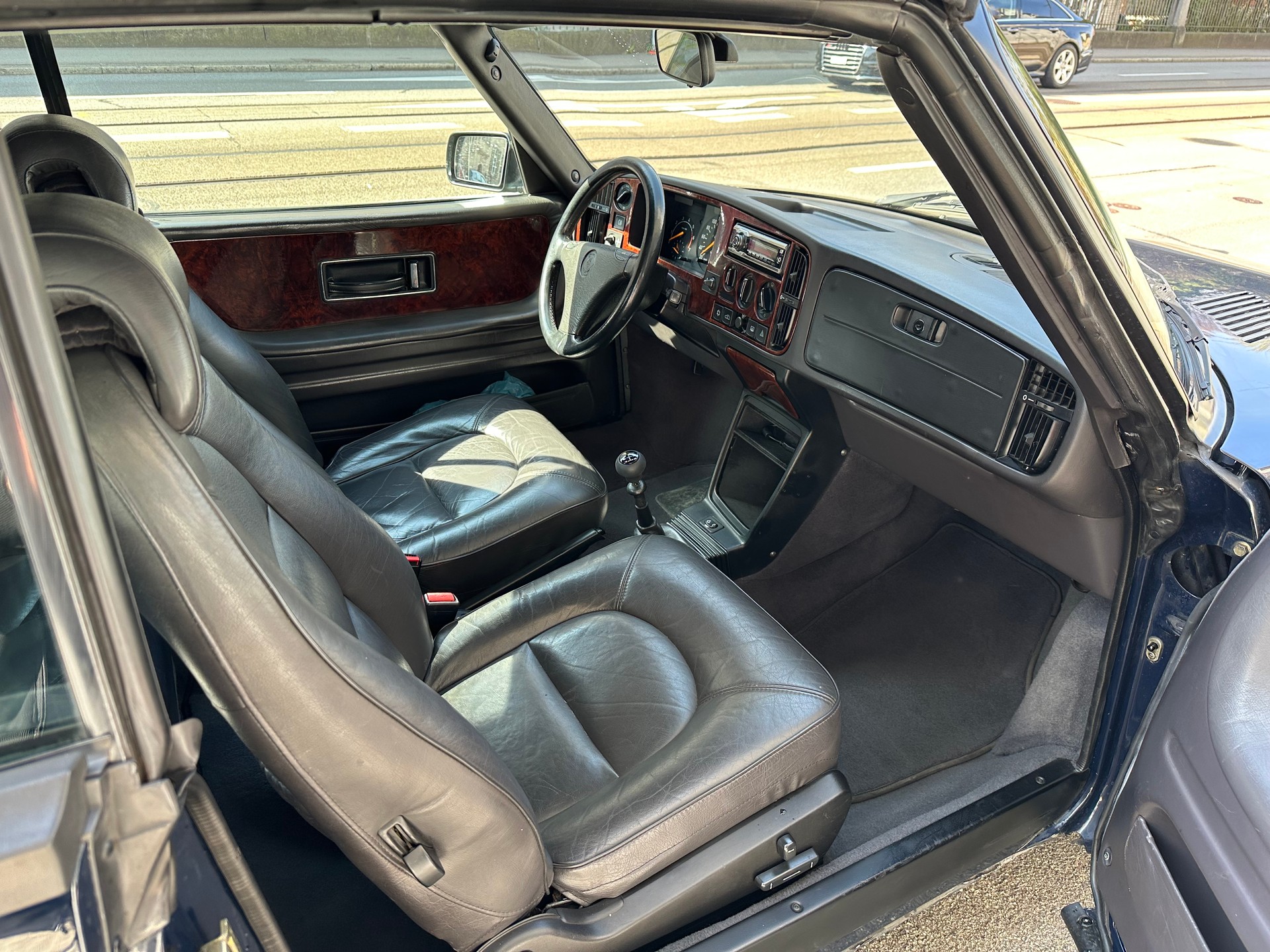 SAAB 900 2.0 turbo 16 (SE)-image-7