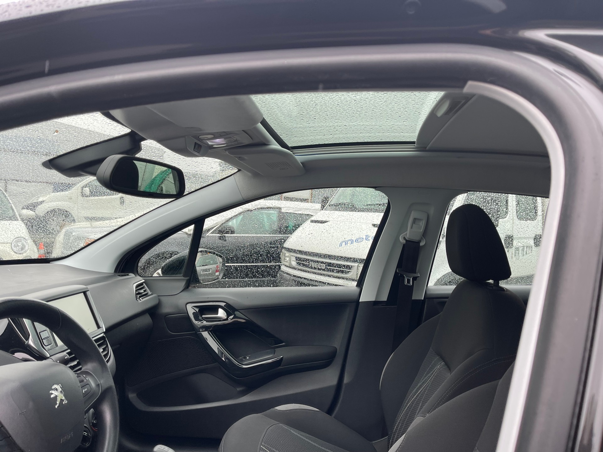 PEUGEOT 208 1.4 VTI Active Frisch ab Mfk-Kontrolle-image-10