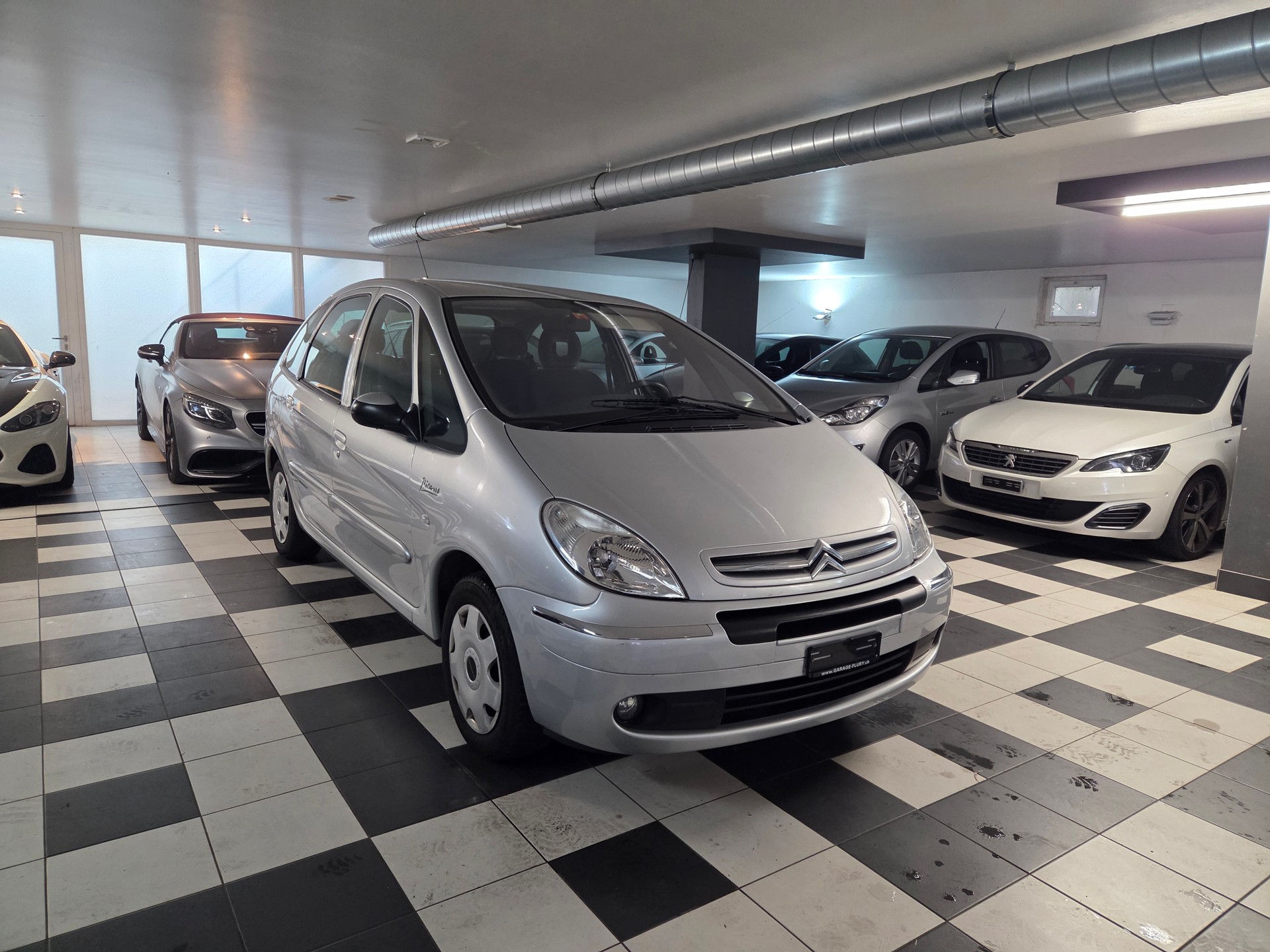 CITROEN Xsara Picasso 2.0i 16V Exclusive Automatic-image-6