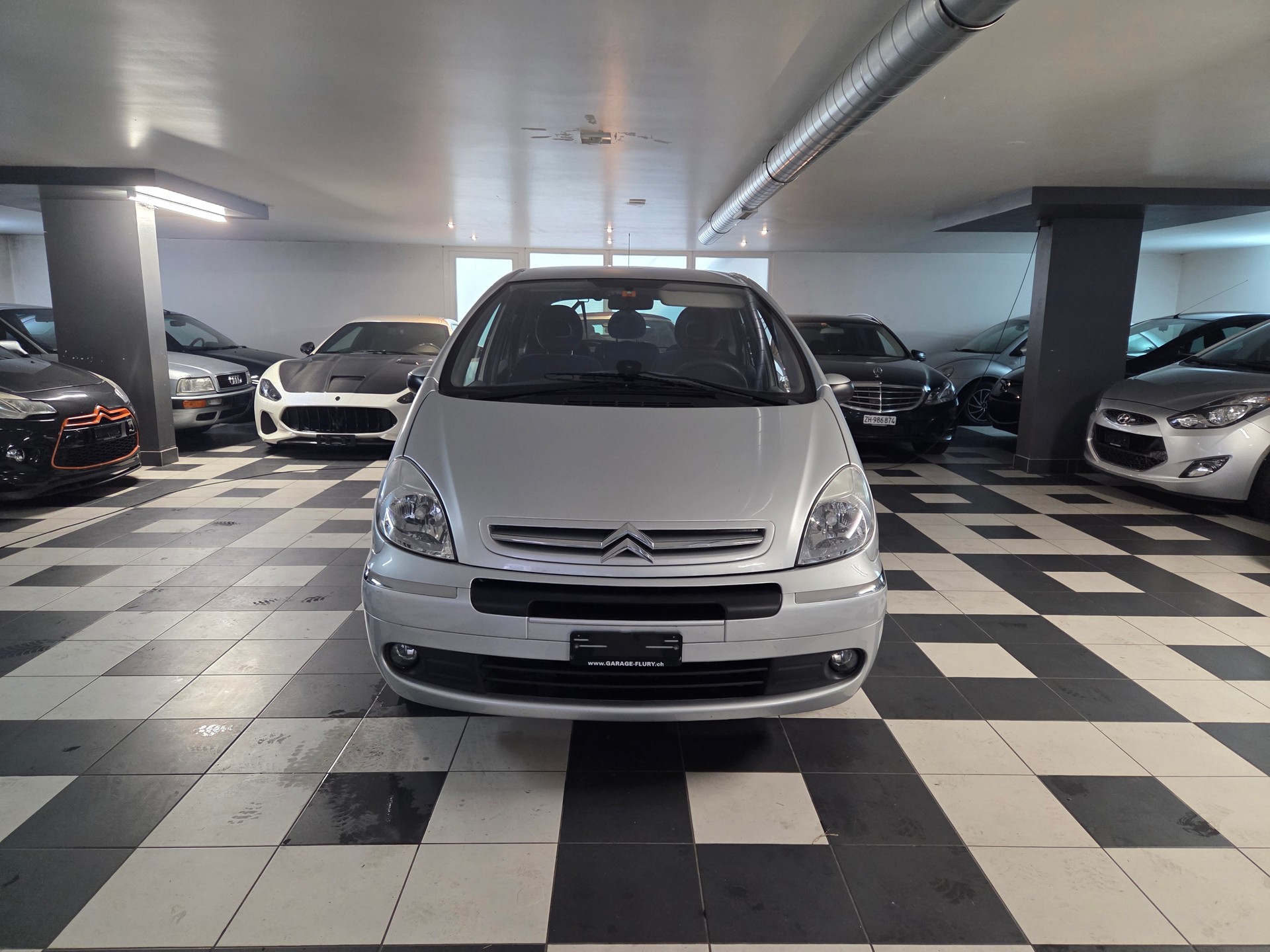 CITROEN Xsara Picasso 2.0i 16V Exclusive Automatic-image-7
