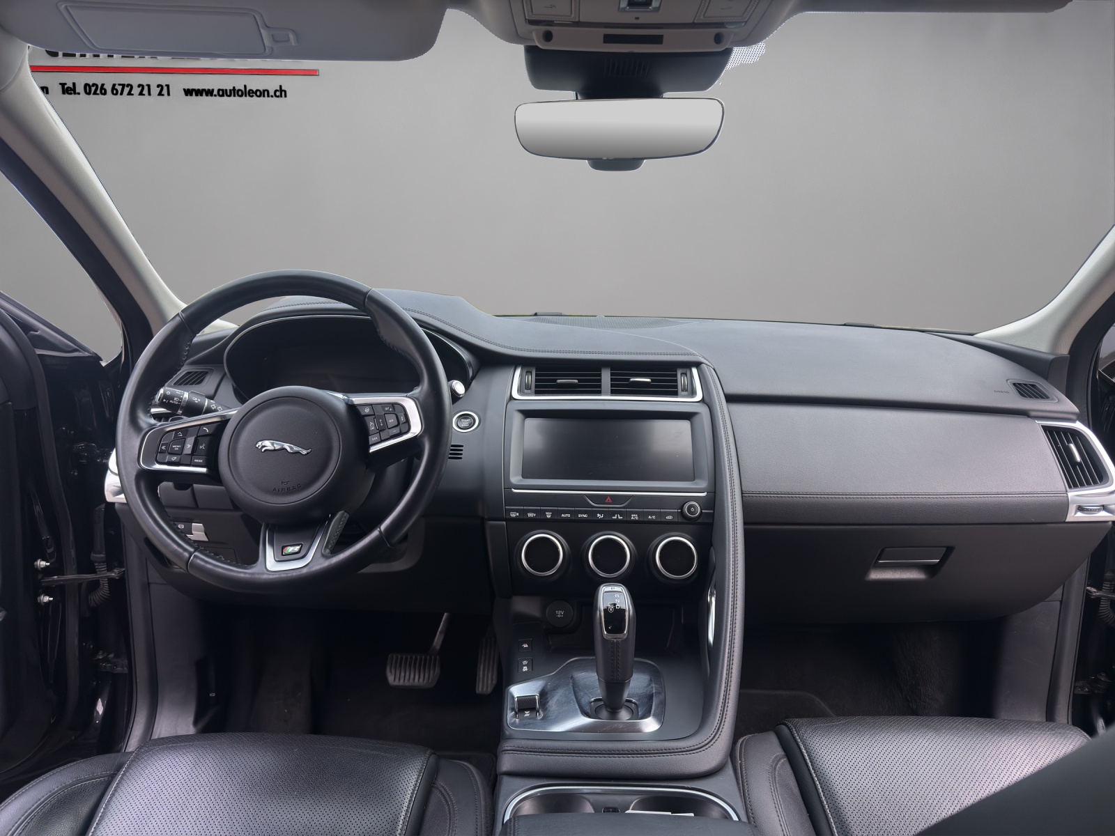 JAGUAR E-Pace 2.0 P200 HSE AWD Automatik-image-10