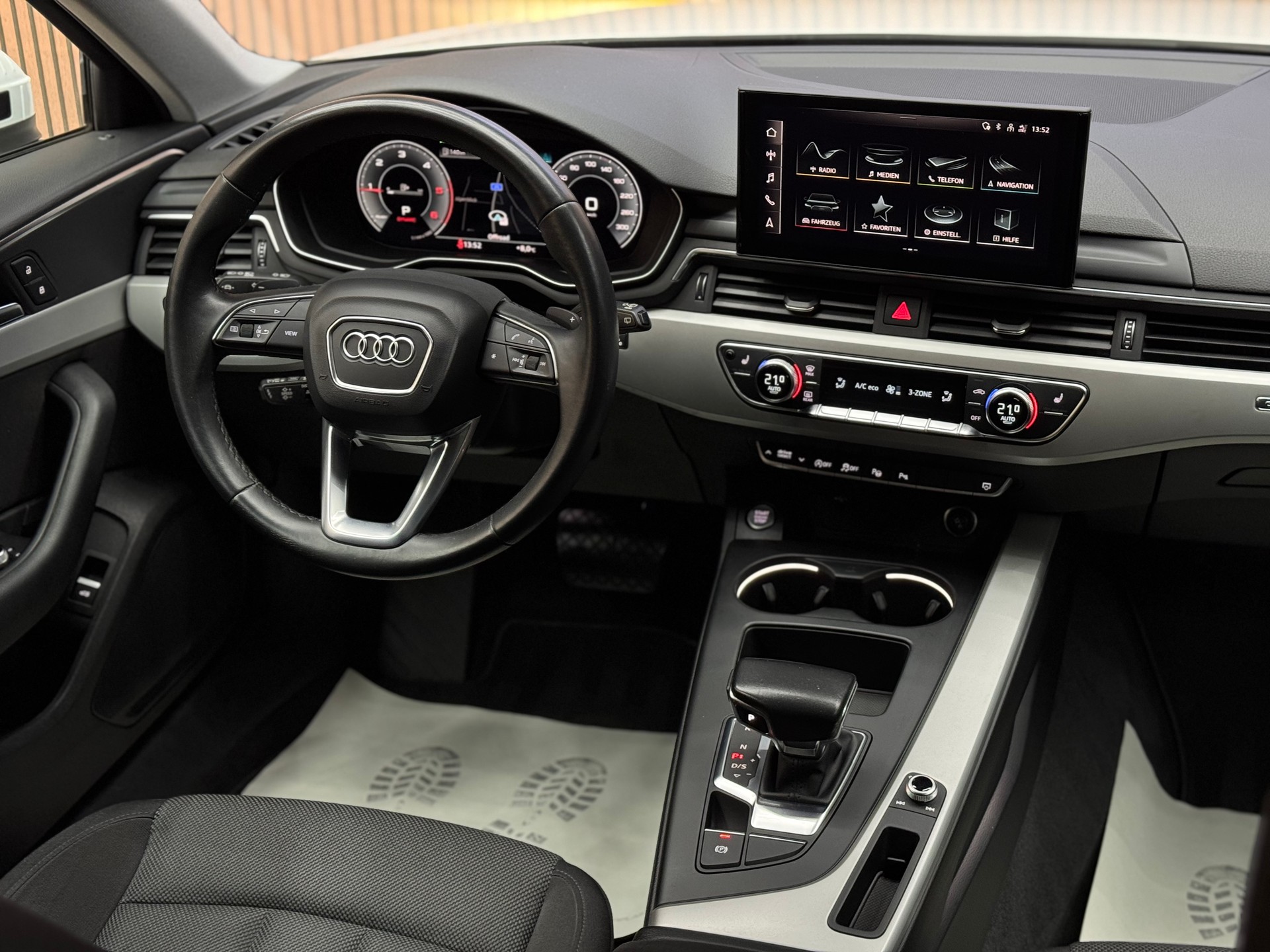 AUDI A4 Avant 2.0 40 TDI Advanced quattro S-Tronic *ab CHF 249.-/ Monat*-image-12