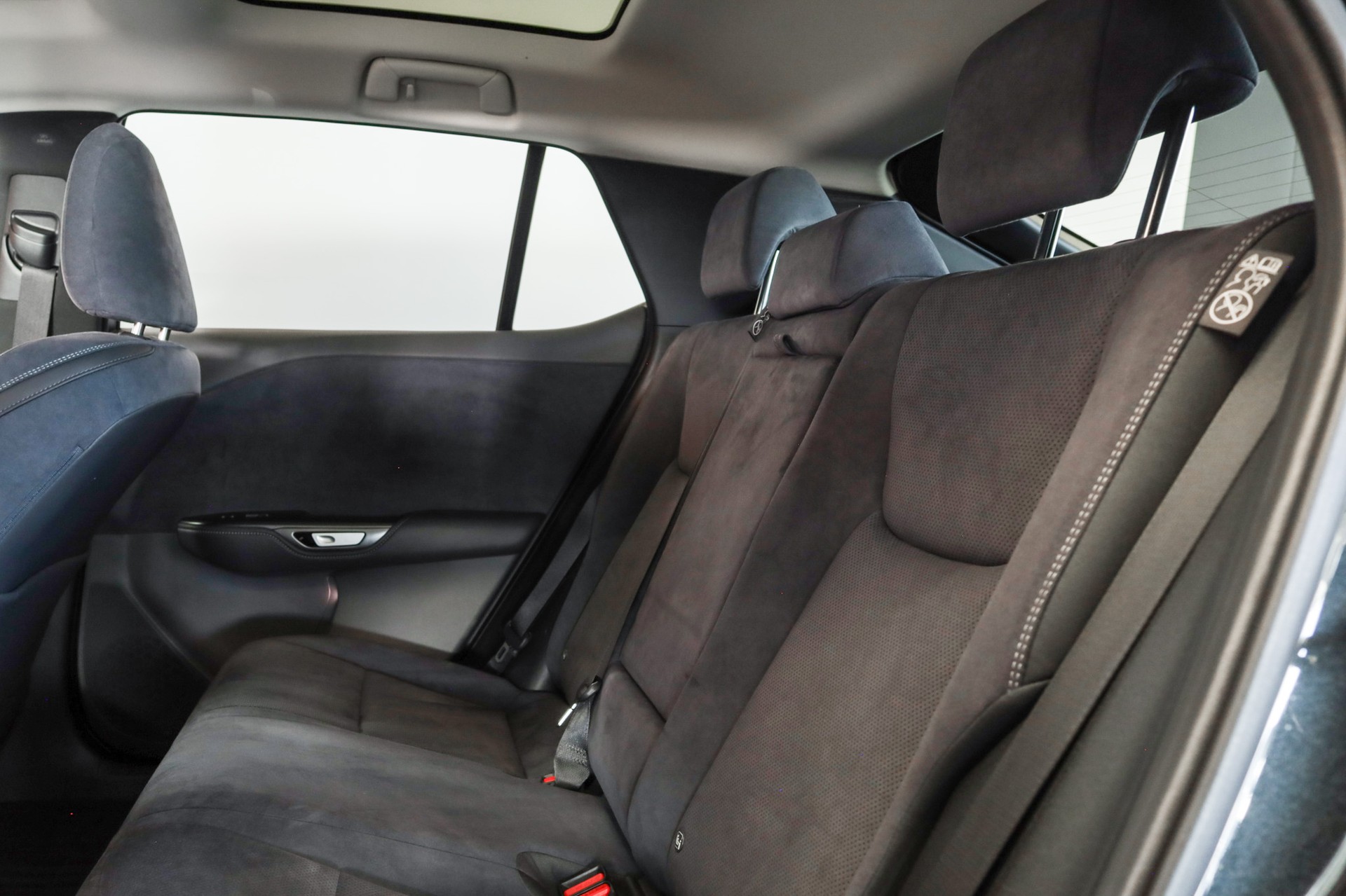 LEXUS RZ 450e 71,4 KW AWD Excellence-image-22