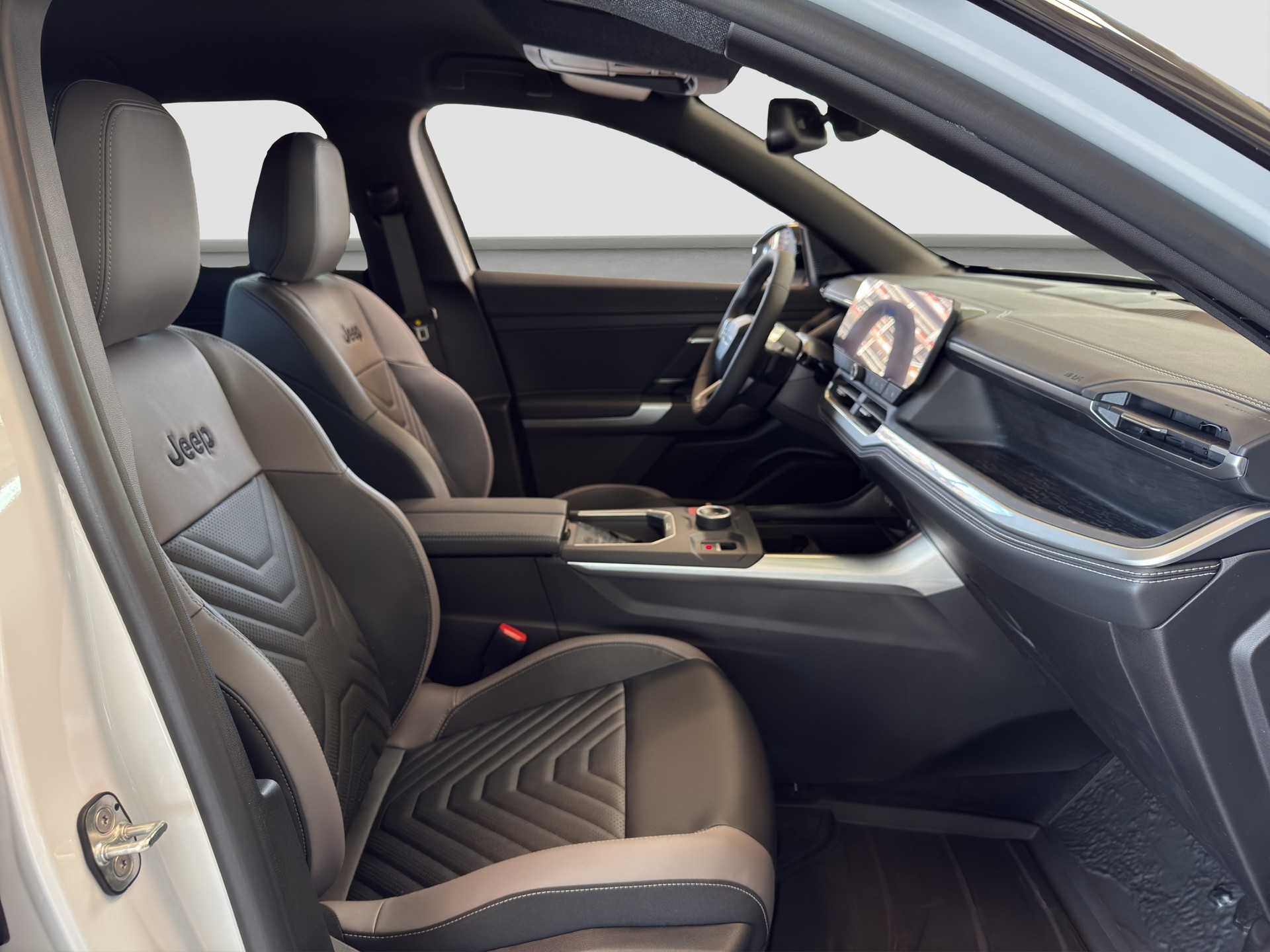 JEEP Compass 1.2 MHEV First Edition-image-9