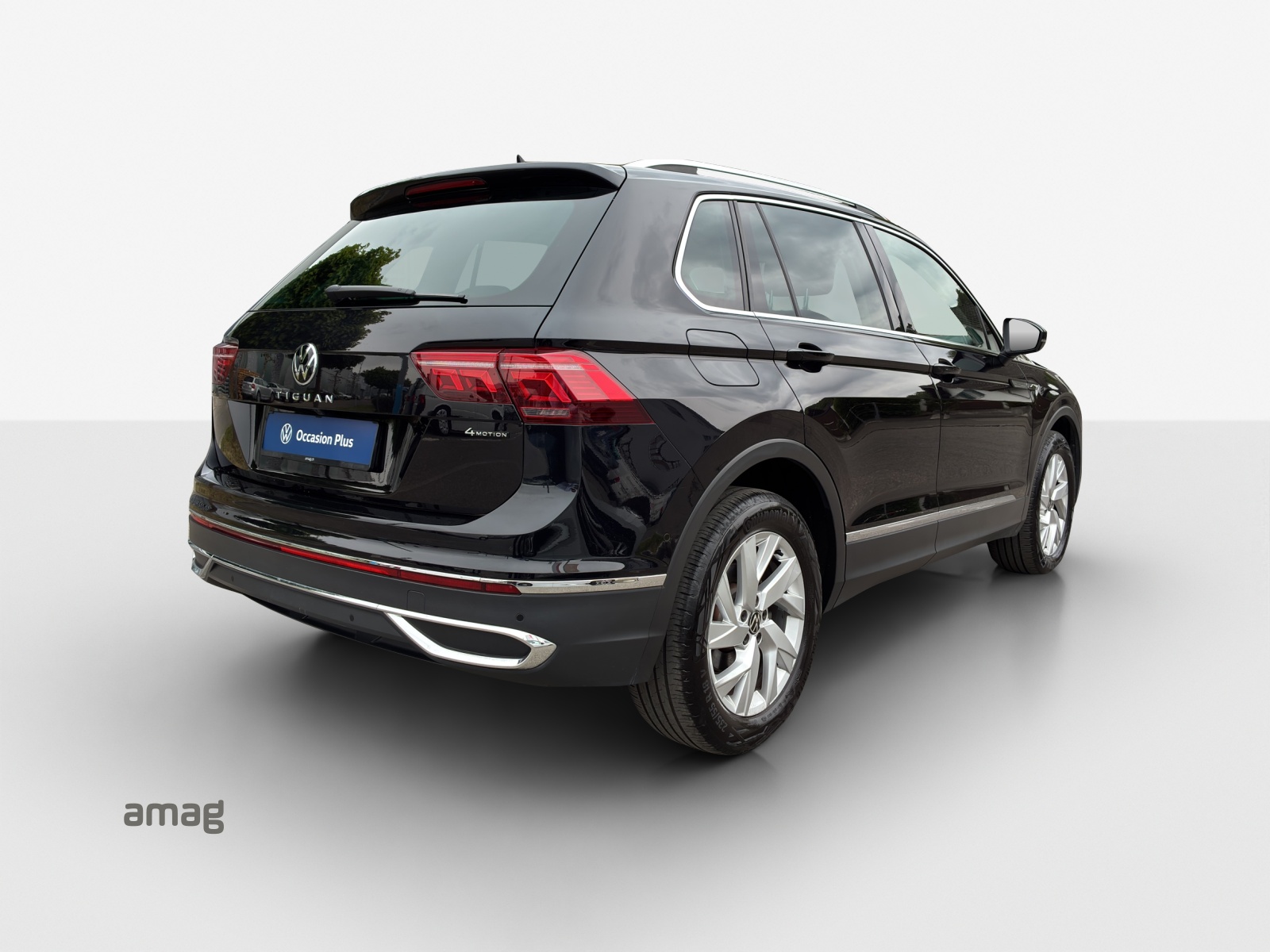 VW Tiguan 2.0 TDI SCR Elegance 4Motion DSG-image-4