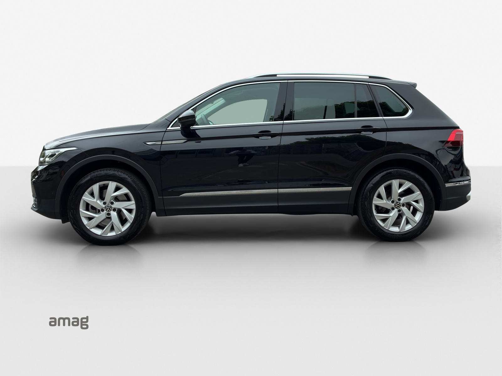 VW Tiguan 2.0 TDI SCR Elegance 4Motion DSG-image-1