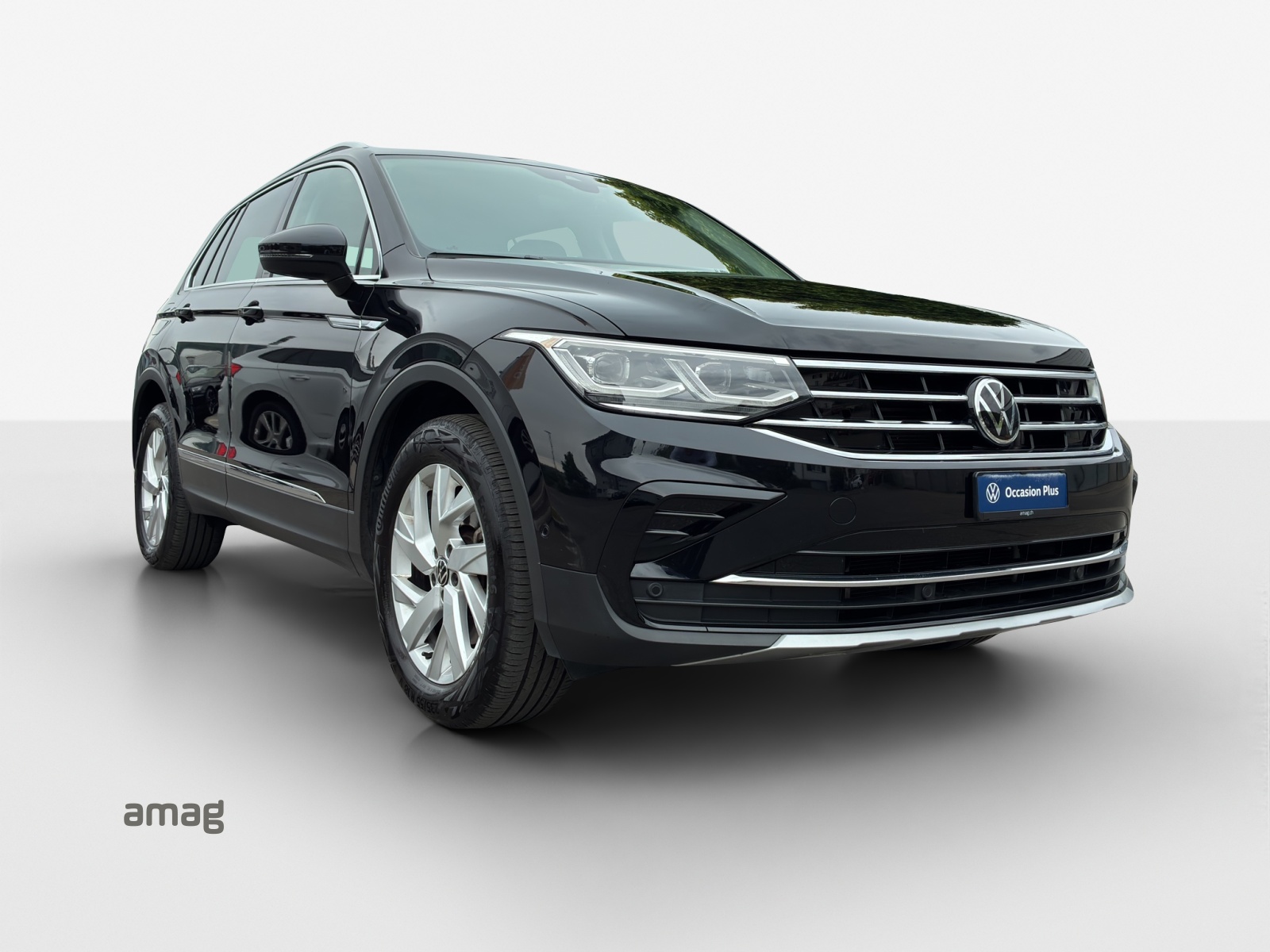 VW Tiguan 2.0 TDI SCR Elegance 4Motion DSG-image-5