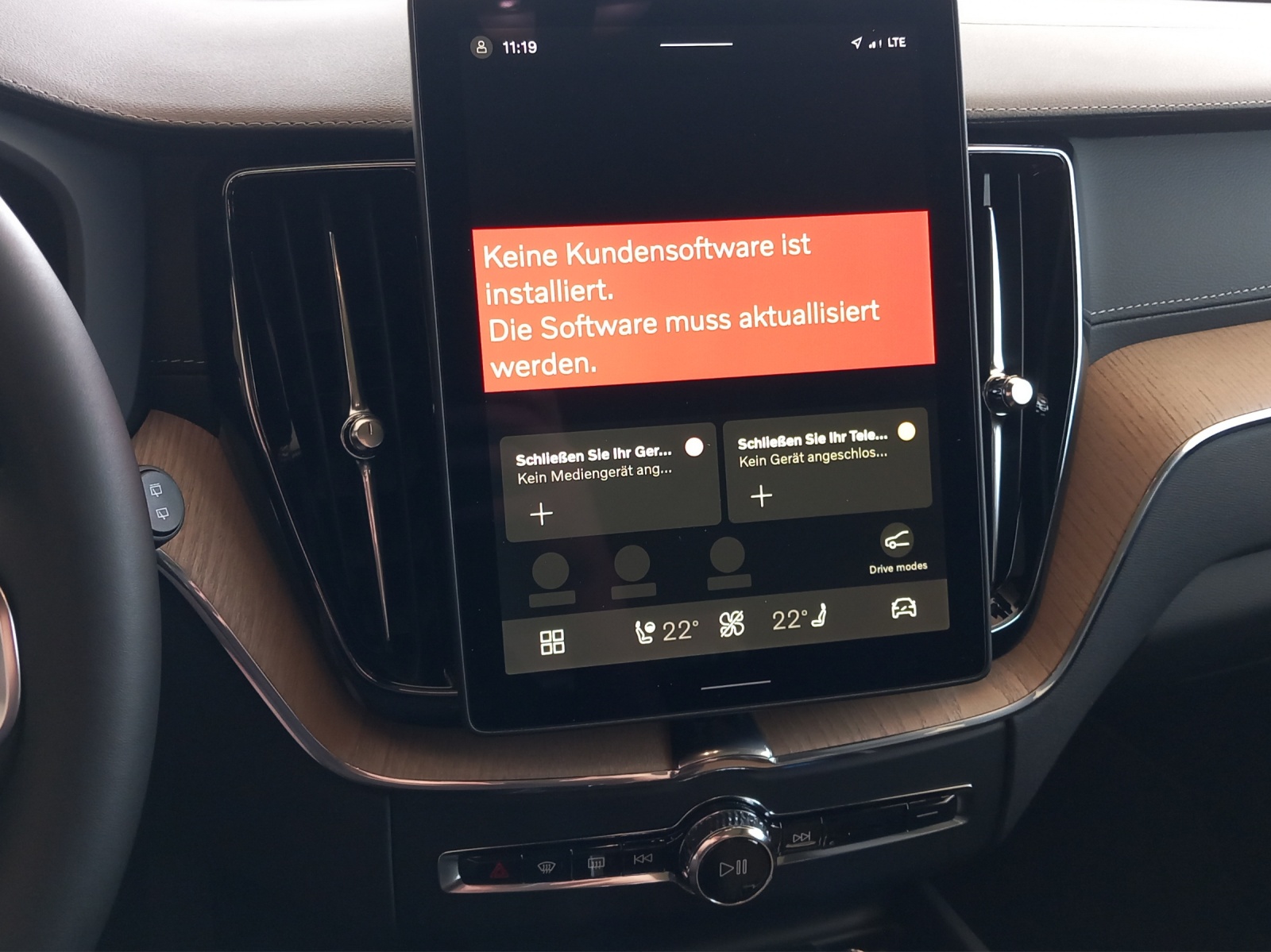VOLVO XC60 2.0 T6 TE Ultra Dark eAWD-image-14
