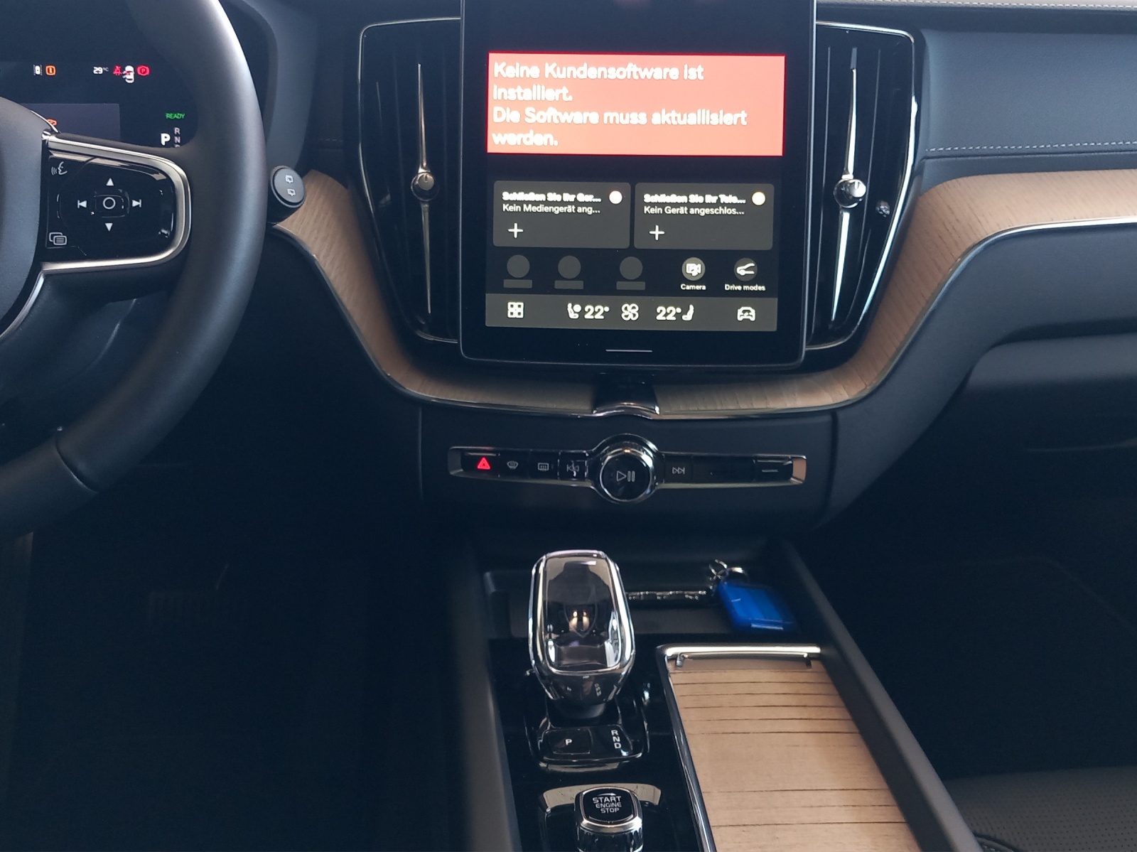 VOLVO XC60 2.0 T6 TE Ultra Dark eAWD-image-15