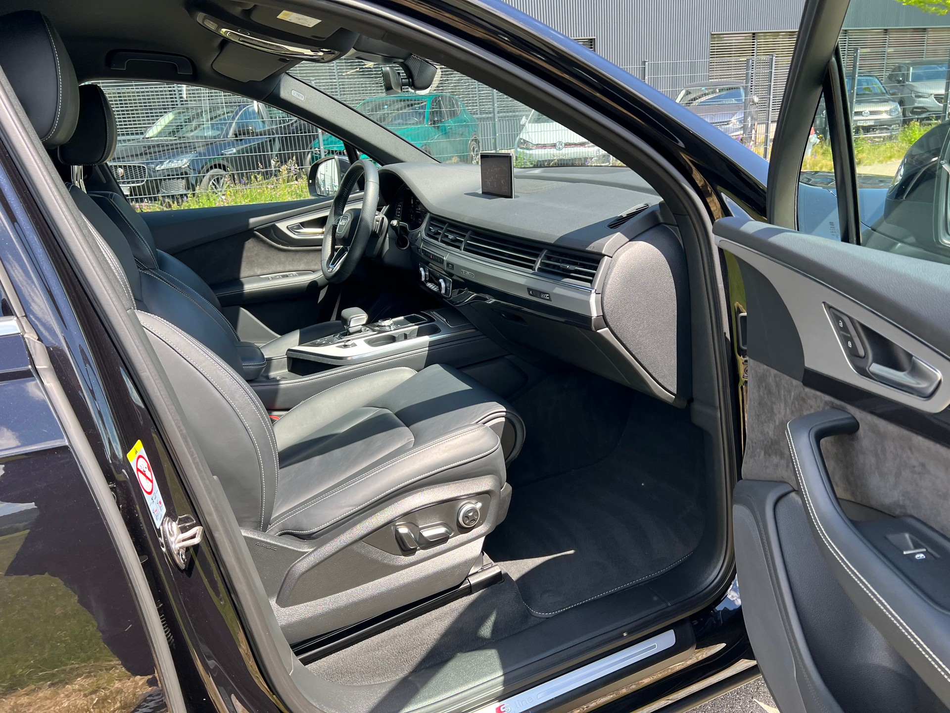 AUDI Q7 50 TDI ** 7 Plätzer **-tiptronic- S-line-image-26