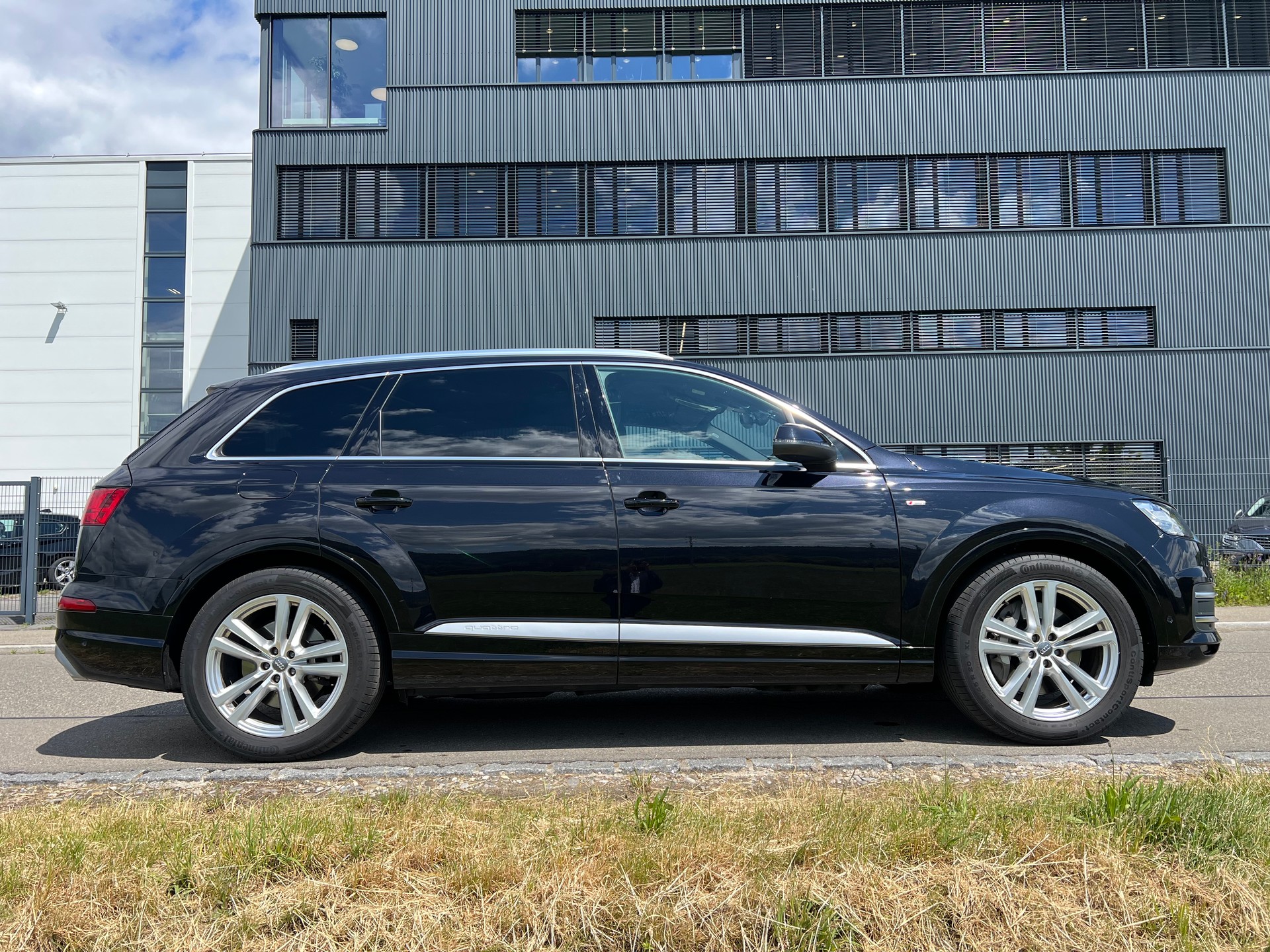 AUDI Q7 50 TDI ** 7 Plätzer **-tiptronic- S-line-image-14