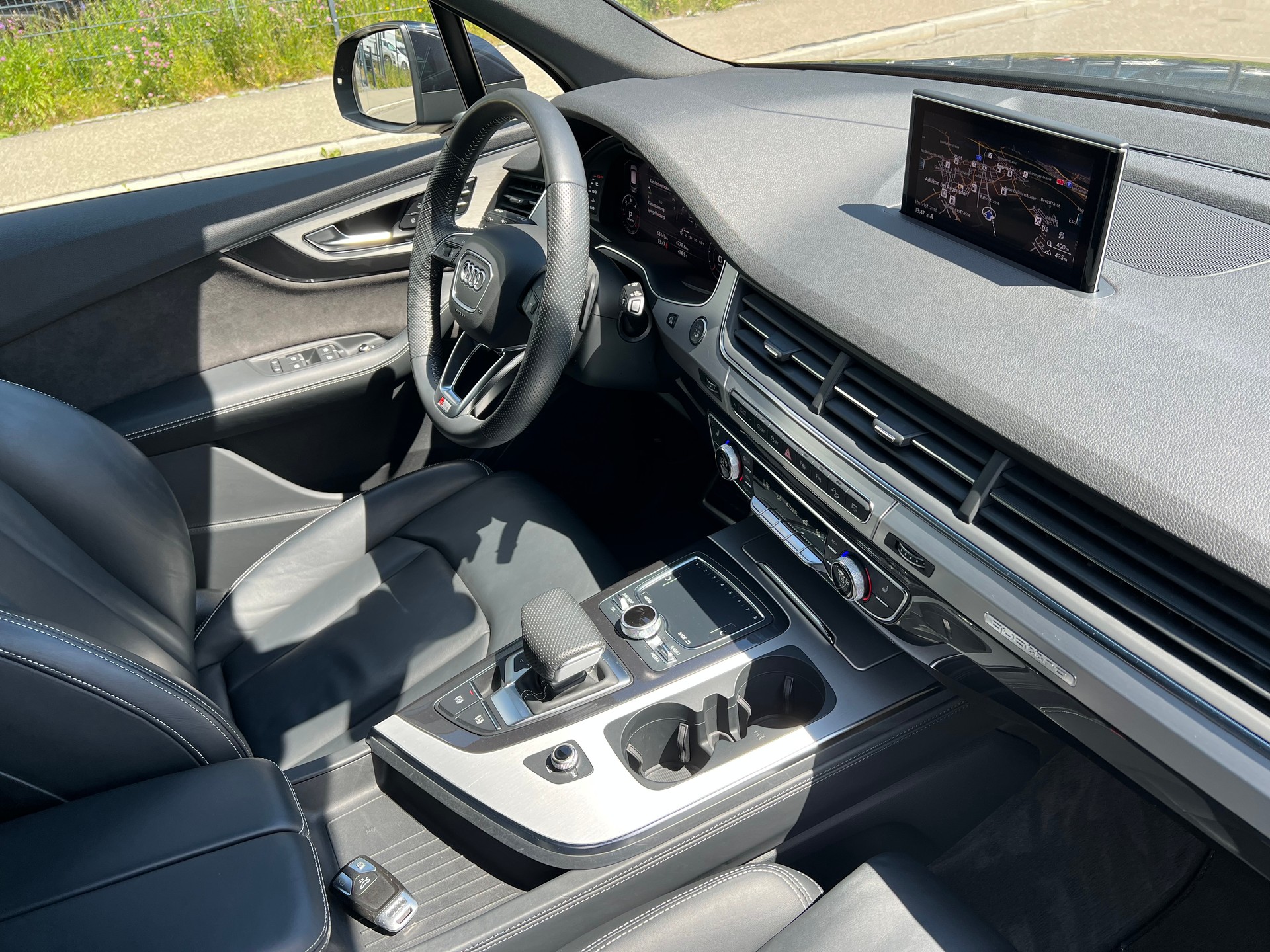 AUDI Q7 50 TDI ** 7 Plätzer **-tiptronic- S-line-image-18