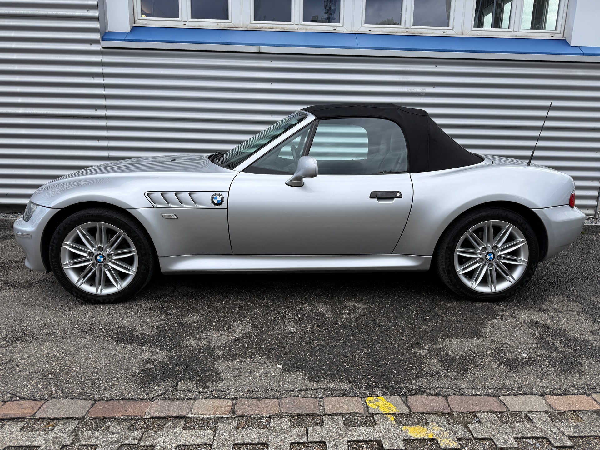 BMW Z3 1.9i Roadster-image-2