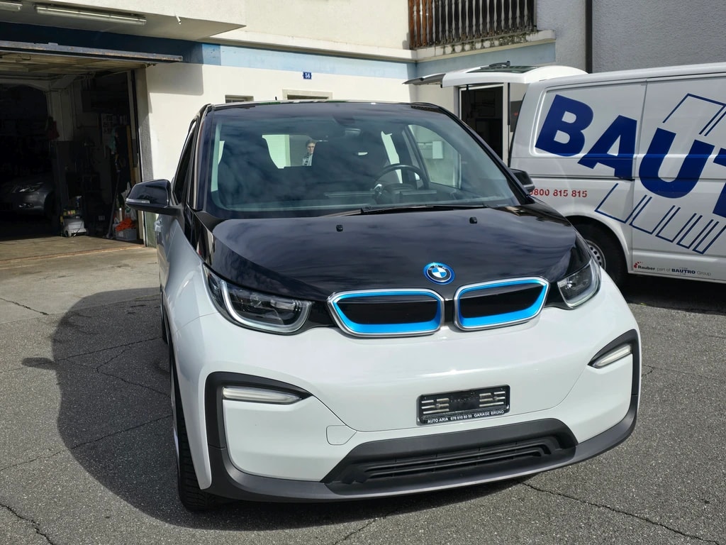 BMW i3 (94Ah)-image-1