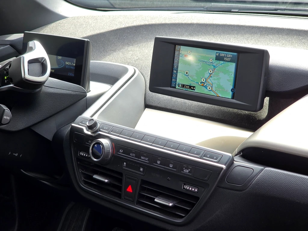 BMW i3 (94Ah)-image-11