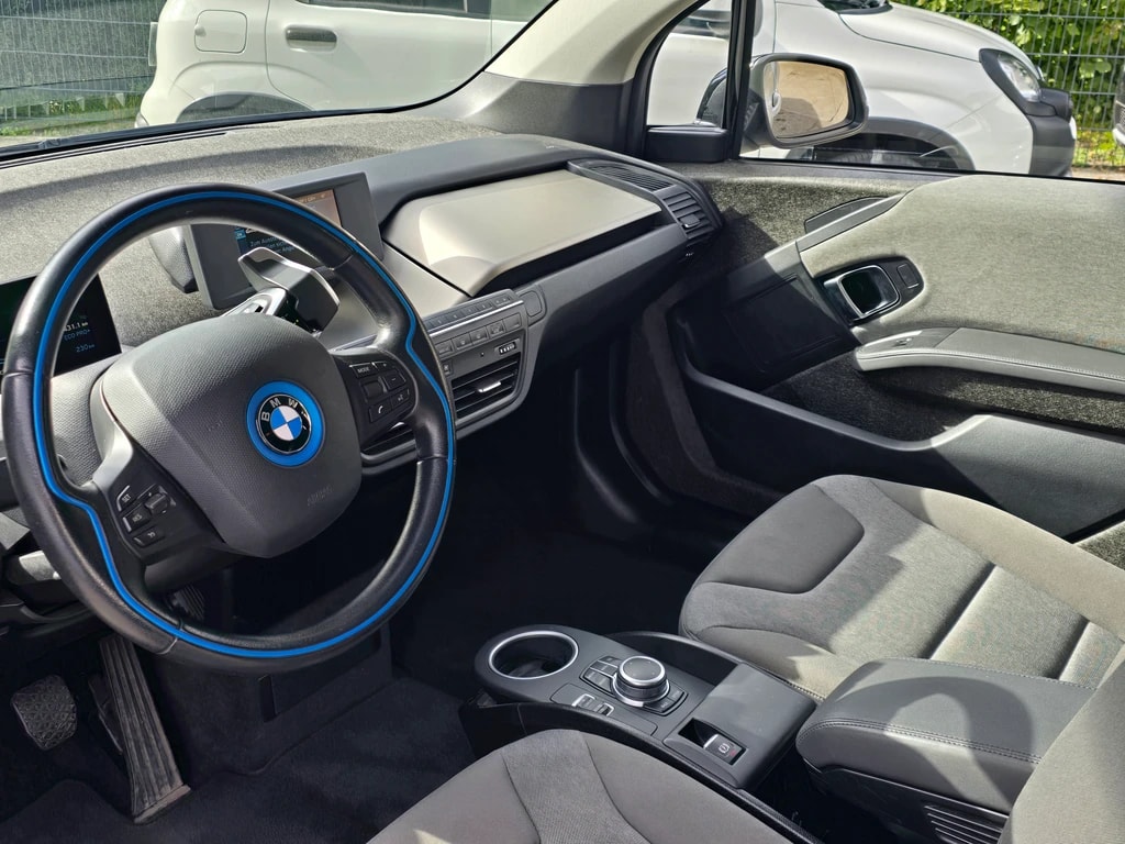BMW i3 (94Ah)-image-8