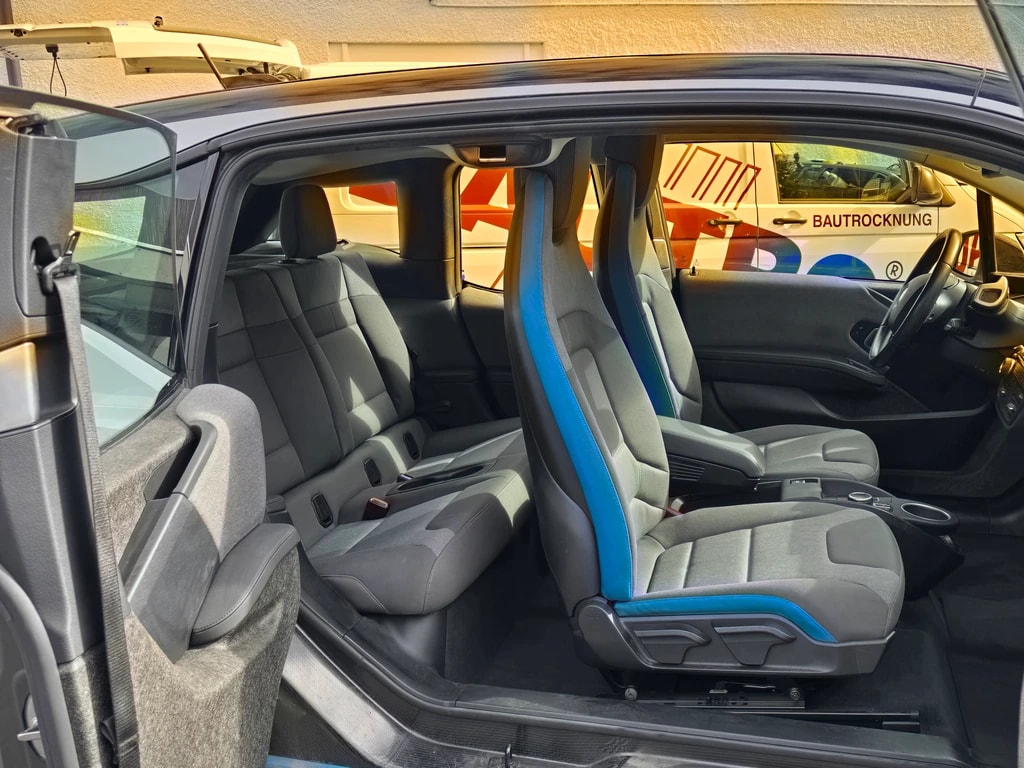 BMW i3 (94Ah)-image-12