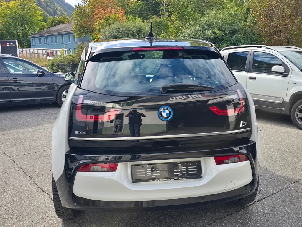 BMW i3 (94Ah)-image-4