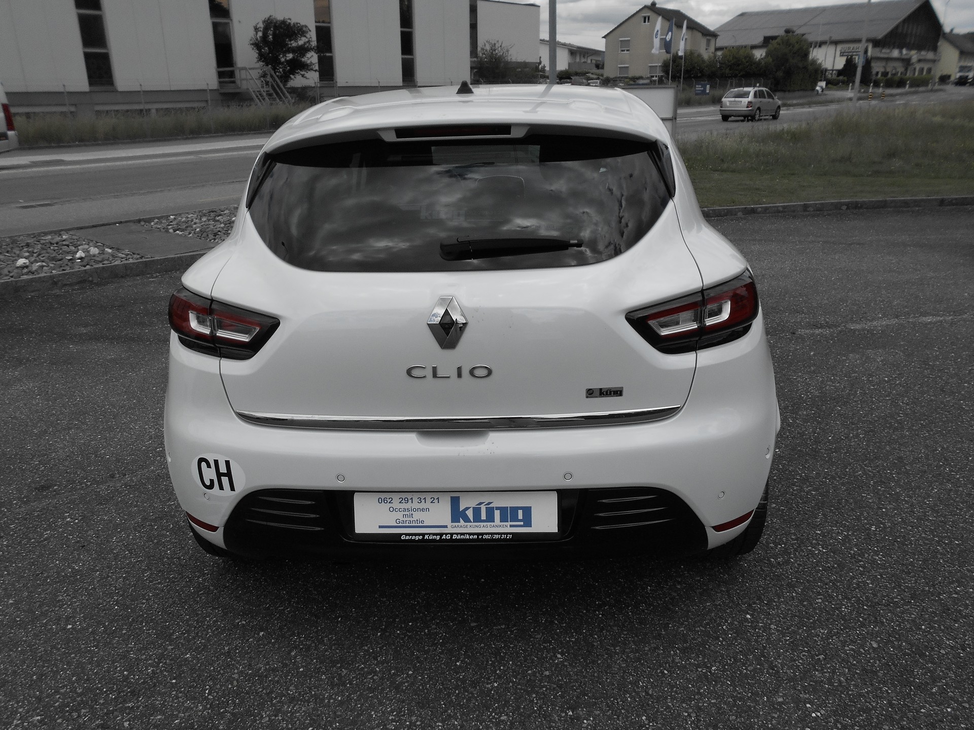 RENAULT Clio 1.2 16V T Swiss Edition EDC-image-3