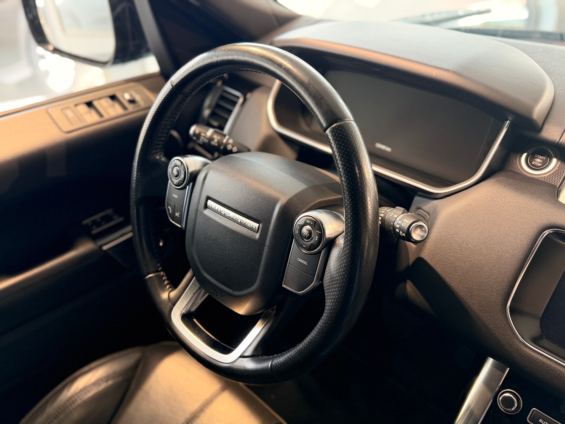 LAND ROVER Range Rover Sport 3.0 SDV6 HSE Automatic-image-30