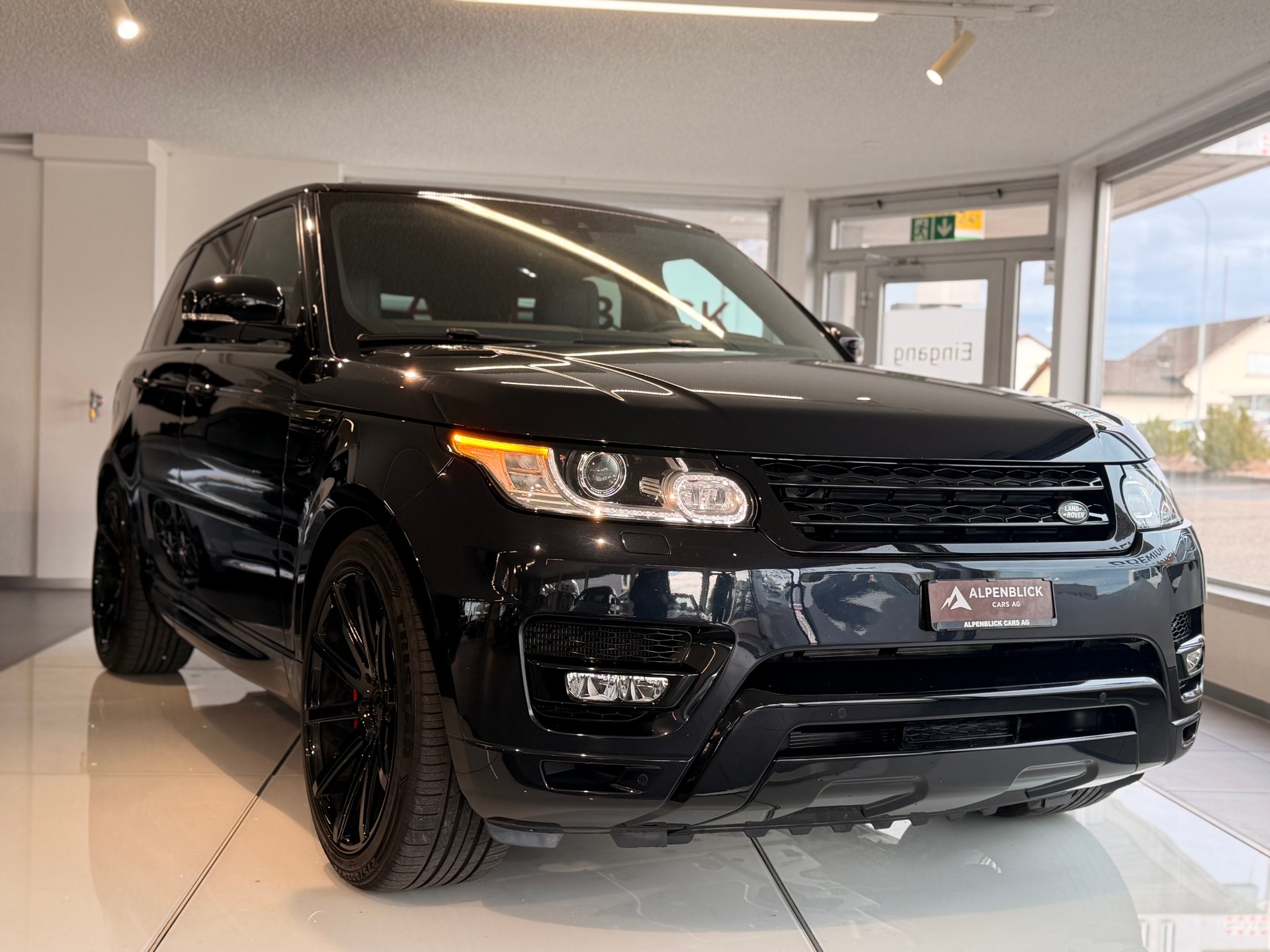 LAND ROVER Range Rover Sport 3.0 SDV6 HSE Automatic-showroom-element-3
