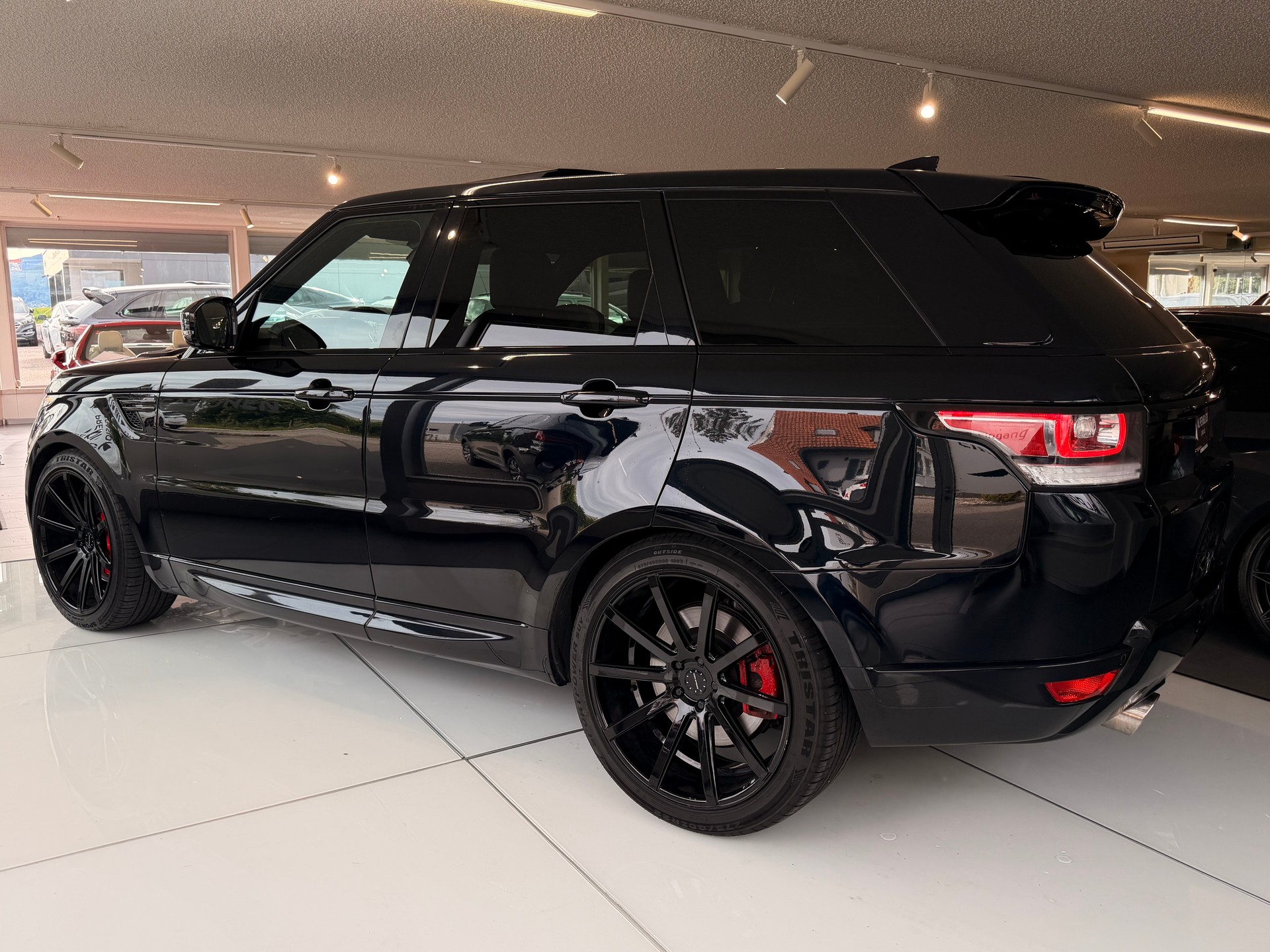 LAND ROVER Range Rover Sport 3.0 SDV6 HSE Automatic-image-11