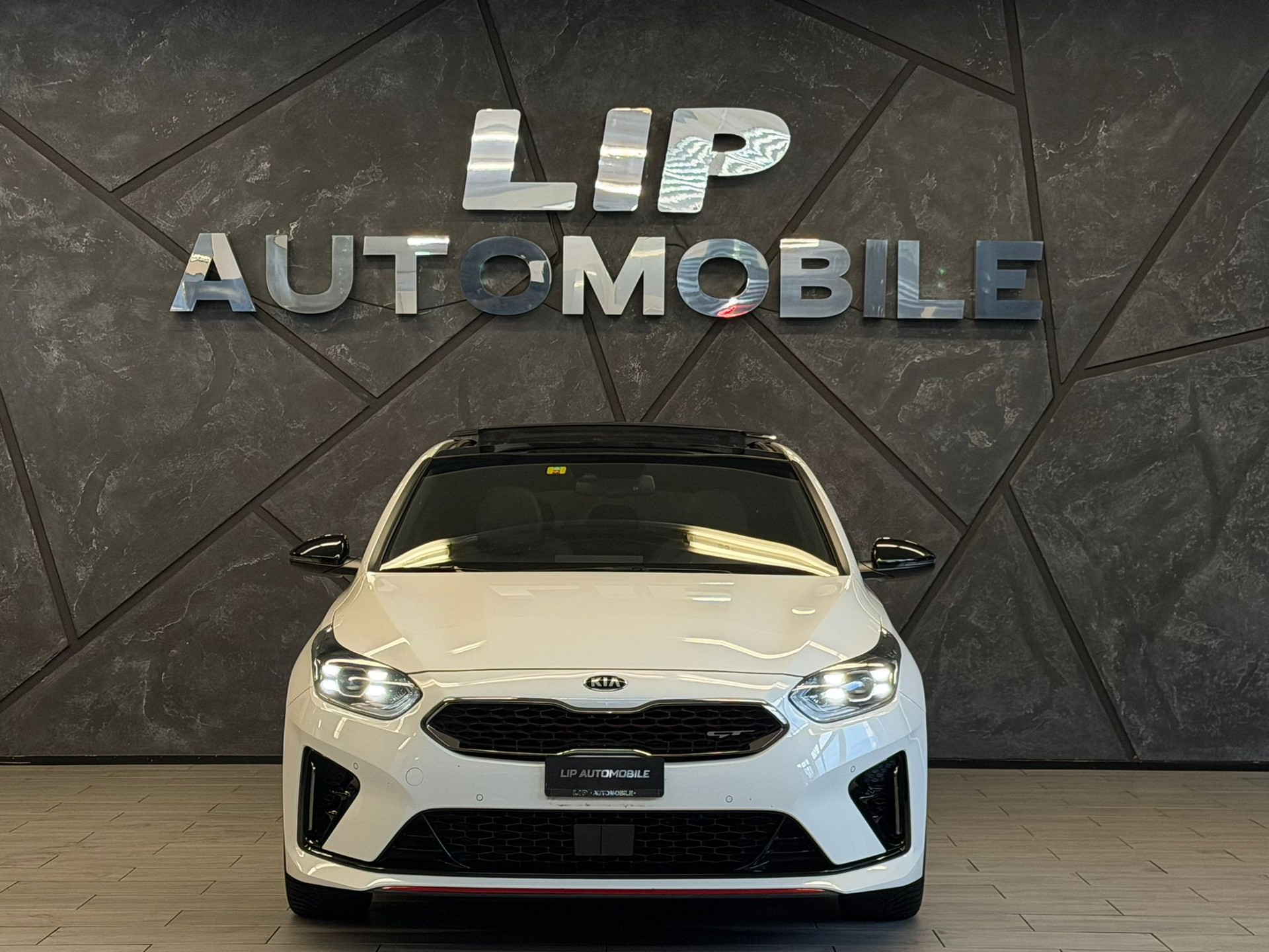 KIA ProCeed 1.6 T-GDi GT DCT-image-1