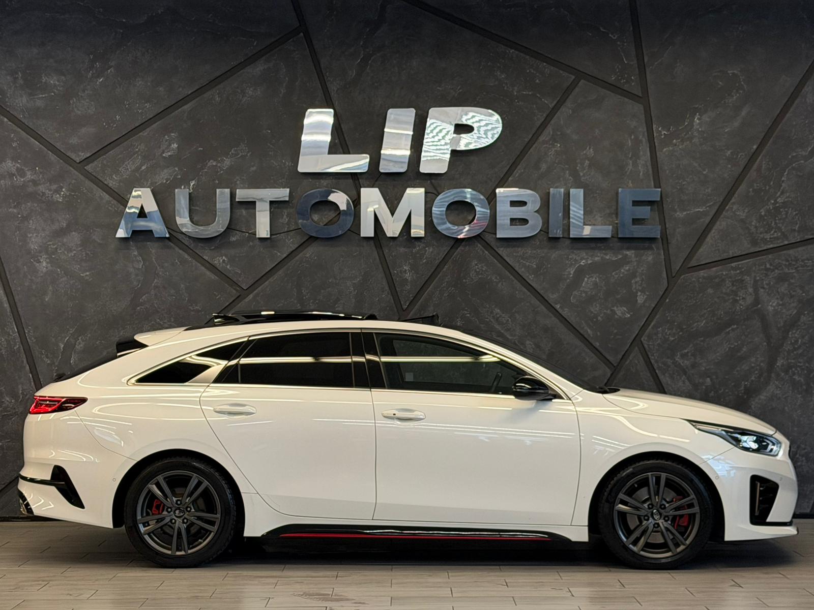 KIA ProCeed 1.6 T-GDi GT DCT-image-3
