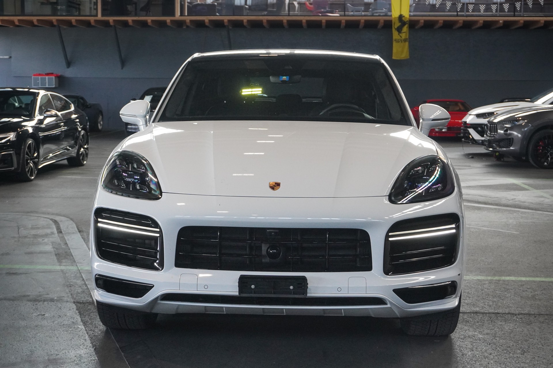 PORSCHE Cayenne Turbo Coupé-image-8