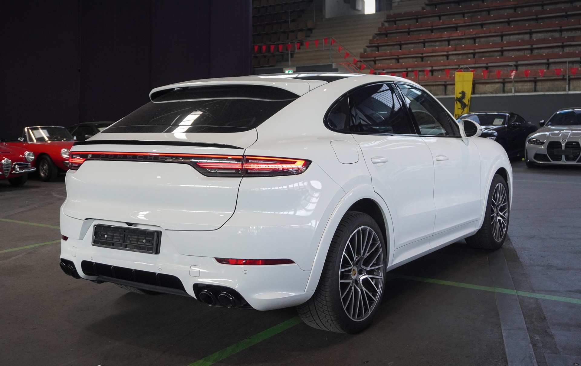 PORSCHE Cayenne Turbo Coupé-image-5