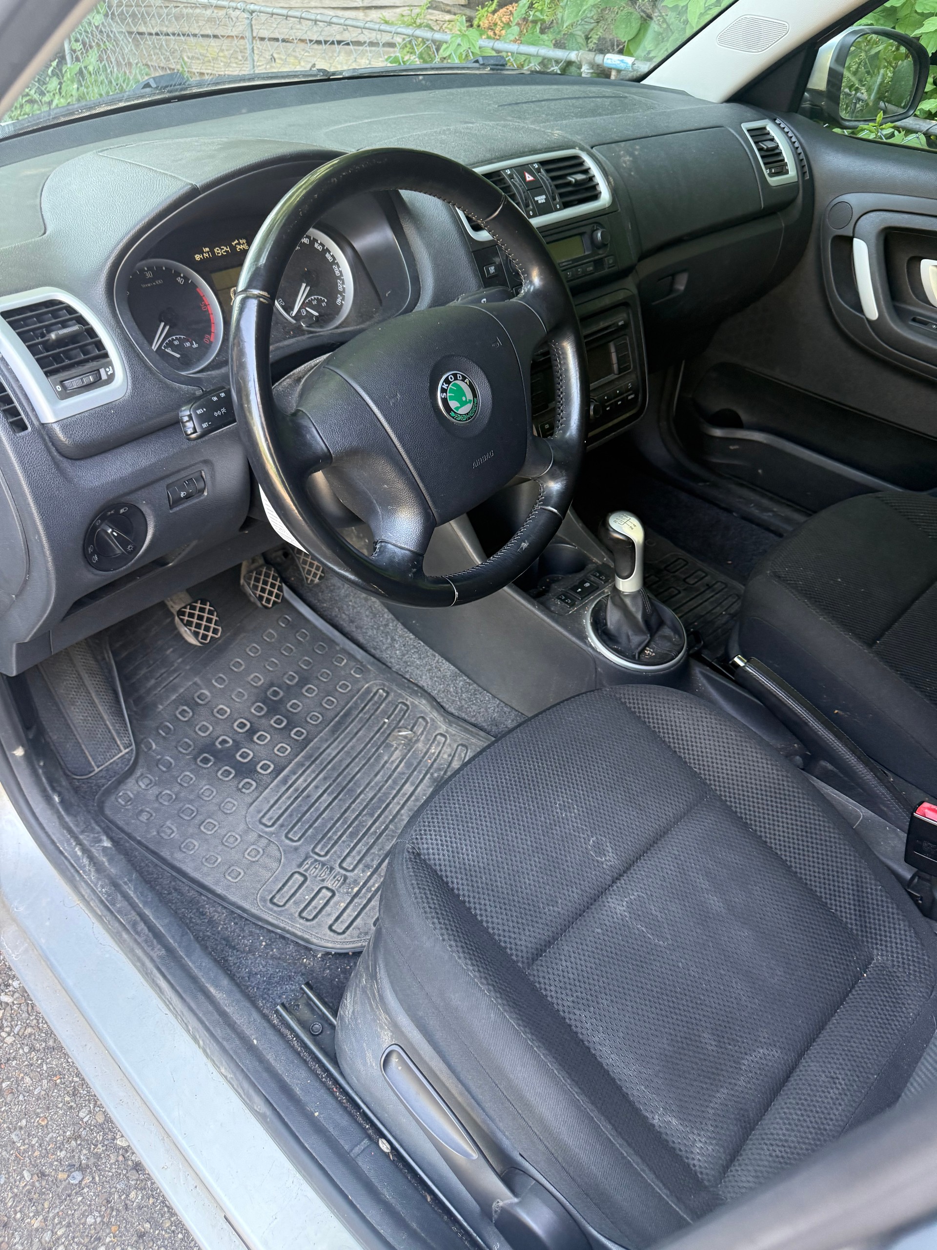 SKODA Fabia 1.4 TDI GreenLine-image-10