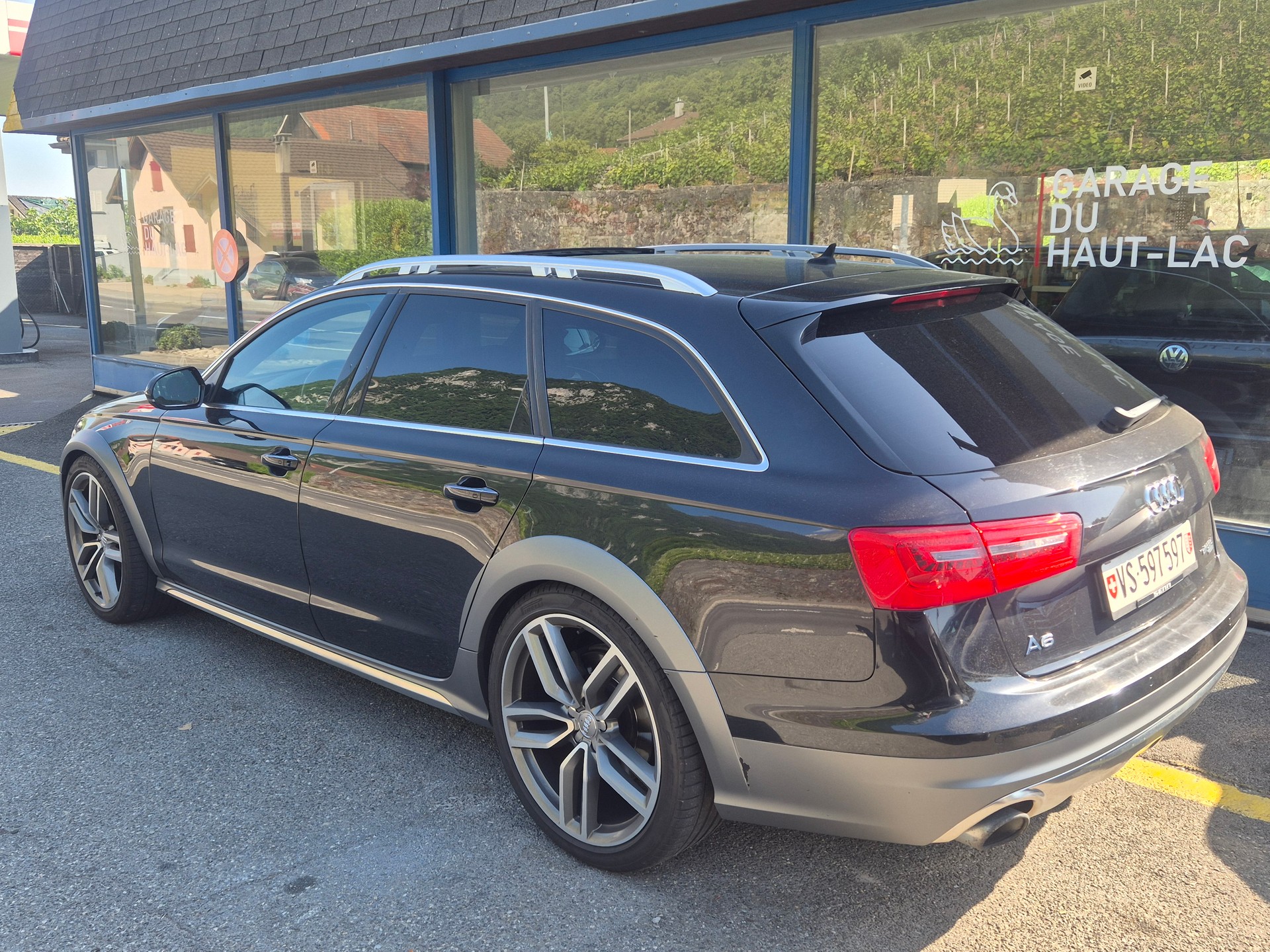 AUDI 313ps full options-image-5
