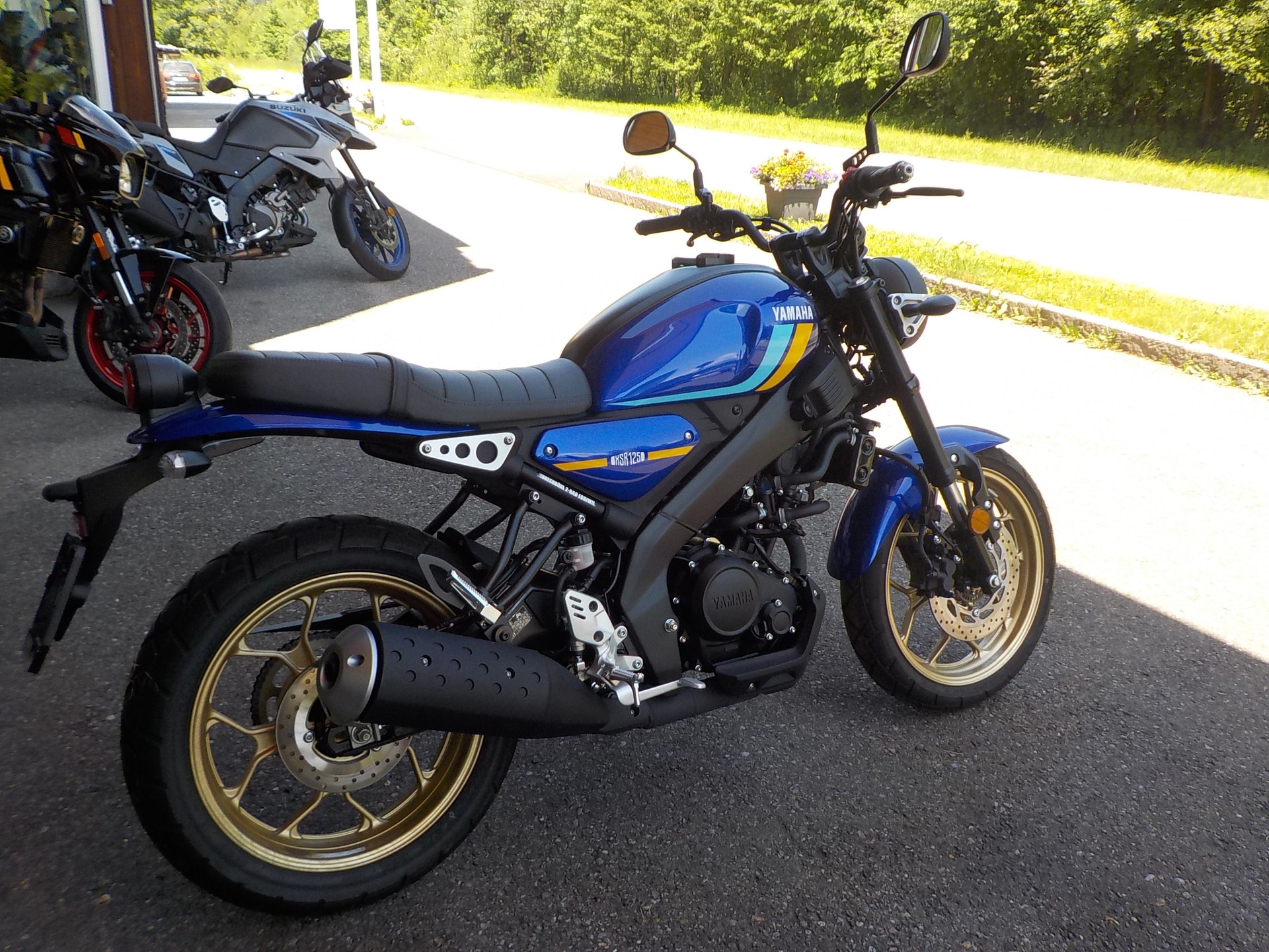 YAMAHA XSR 125-image-6