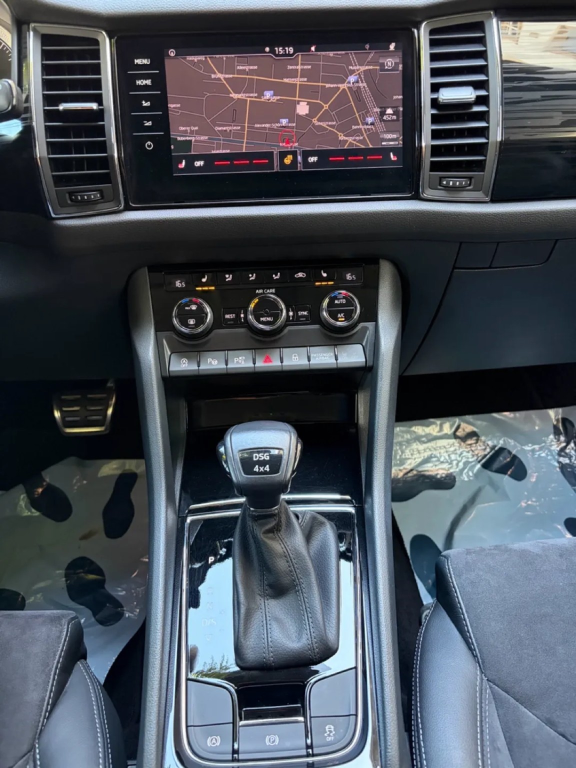 SKODA Kodiaq 2.0 TDI CR Style 4x4 DSG-image-14
