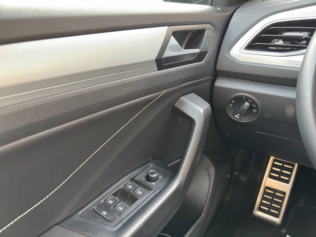 VW T-Roc 2.0 TDI SCR Life DSG-image-12