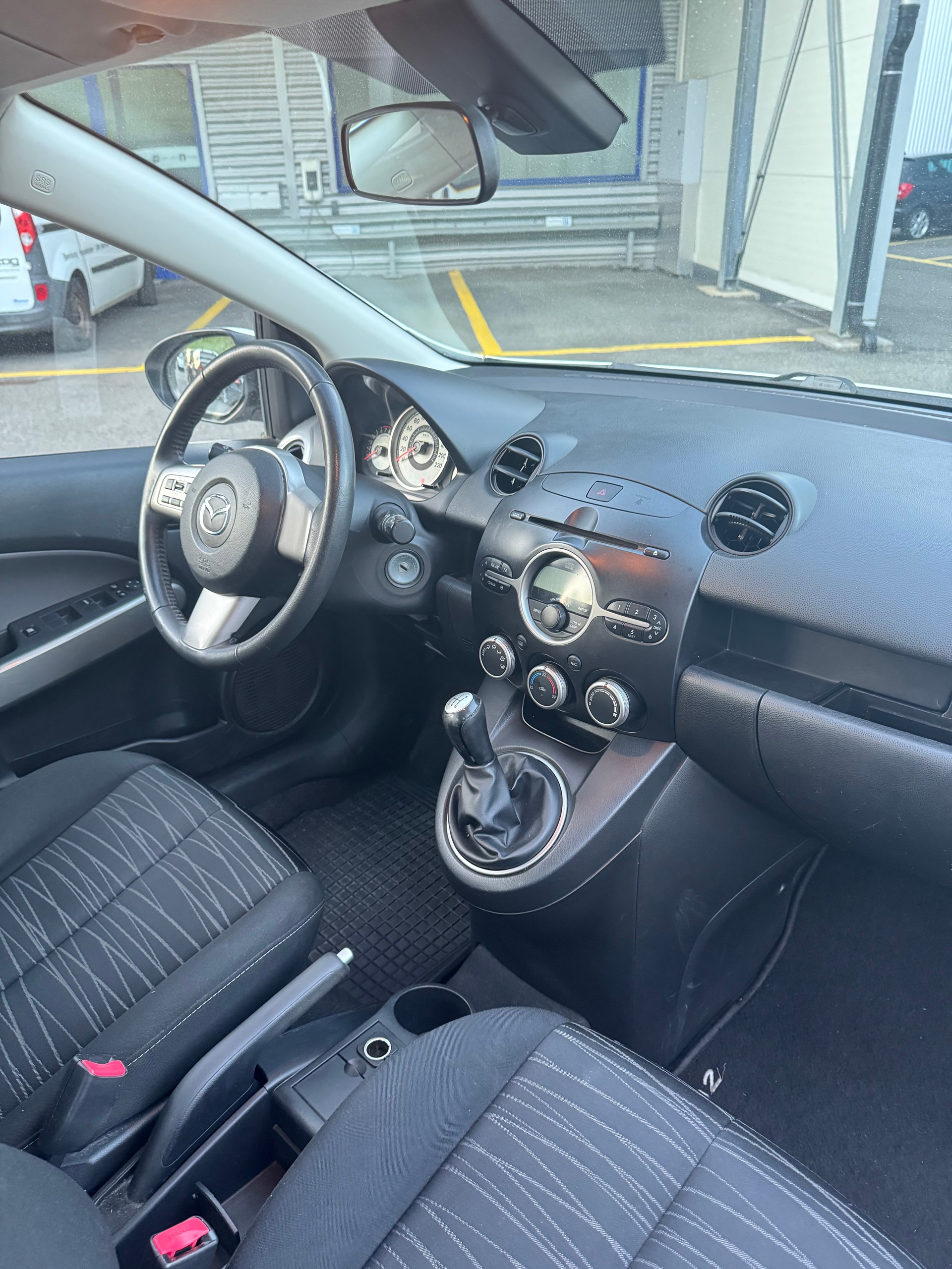 MAZDA 1.3 86 MZR Exclusive-image-4
