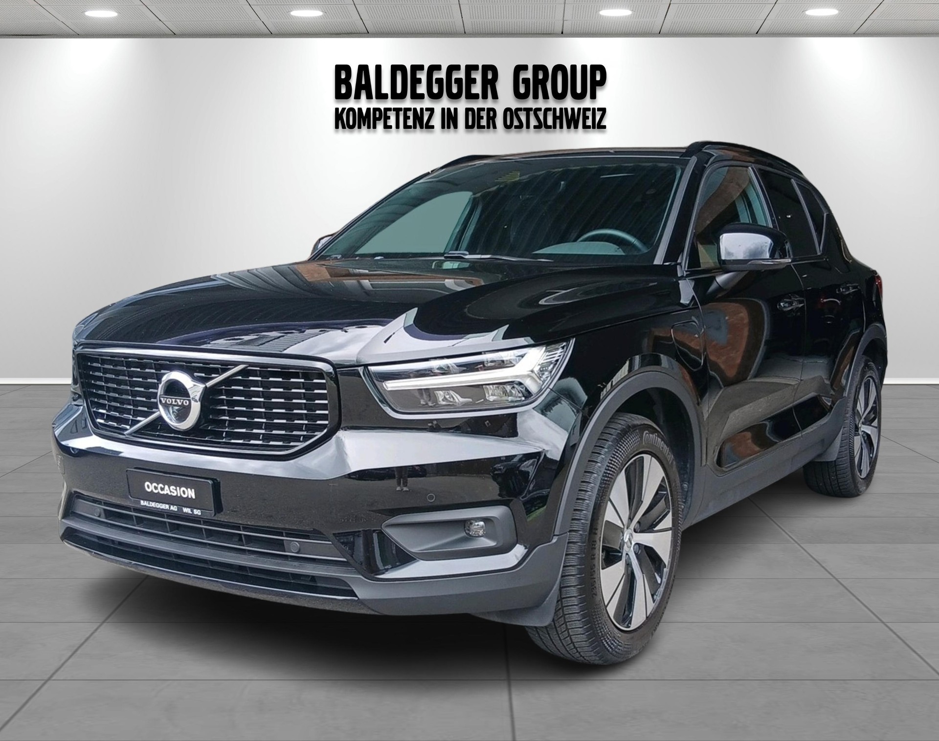 VOLVO XC40 1.5 T4 PiH R-Design Expre-image-0