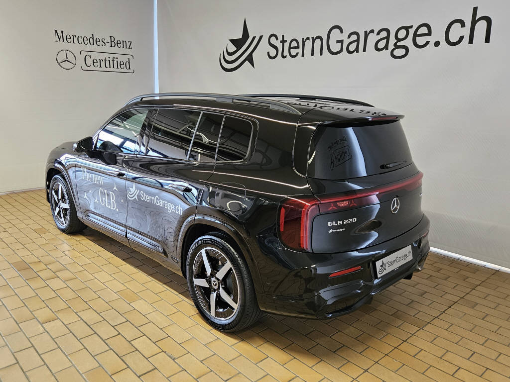 MERCEDES-BENZ GLB 220 4Matic-showroom-element-2