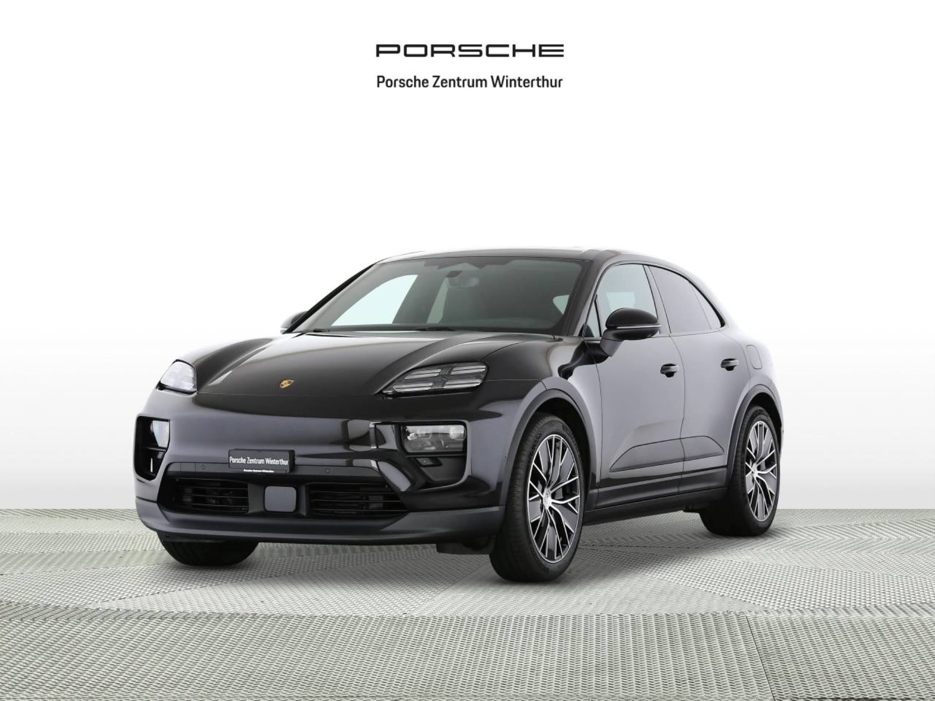 PORSCHE Macan 4-image-0