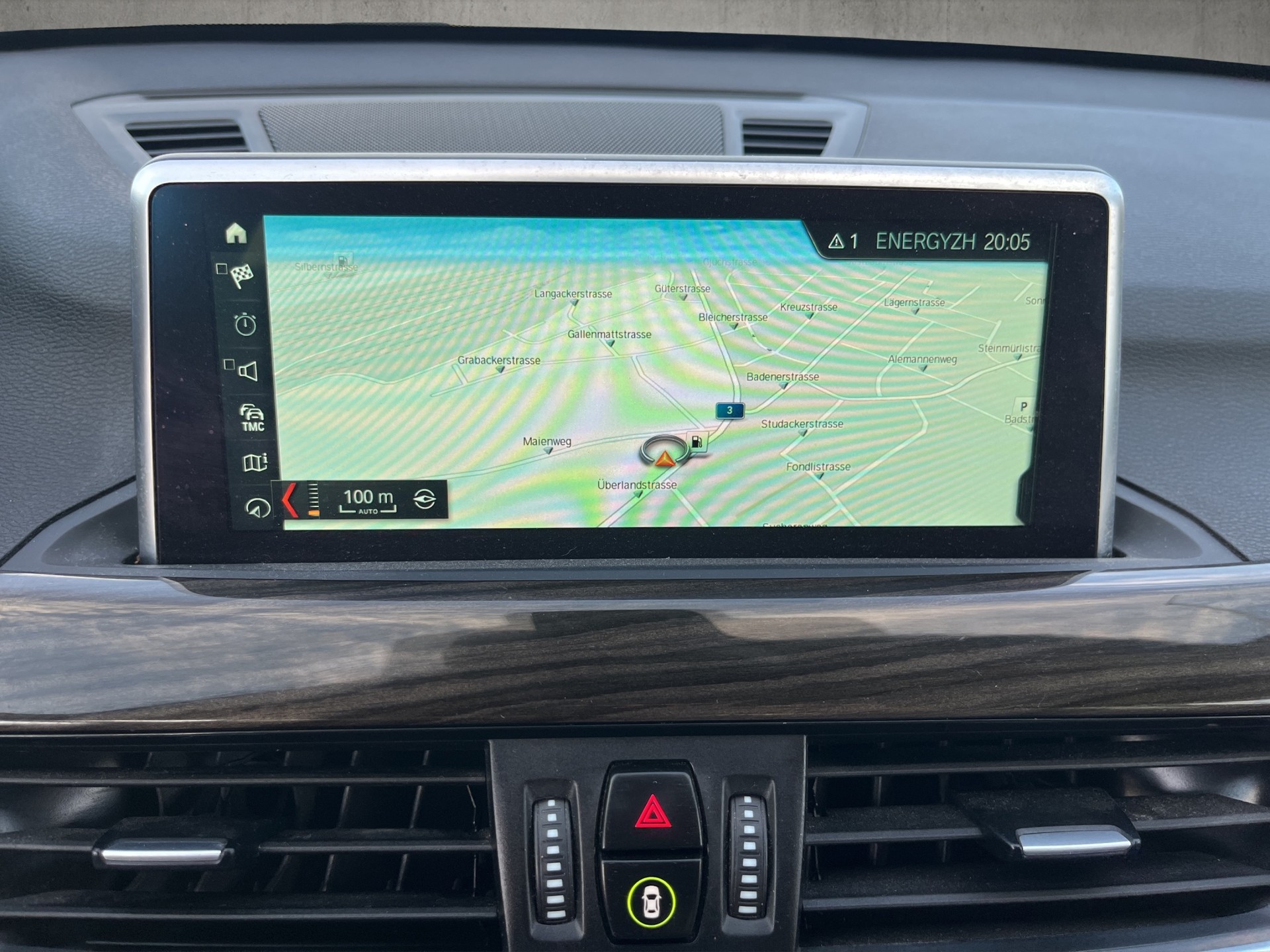 BMW X1 xDrive 20i xLine Steptronic-image-14
