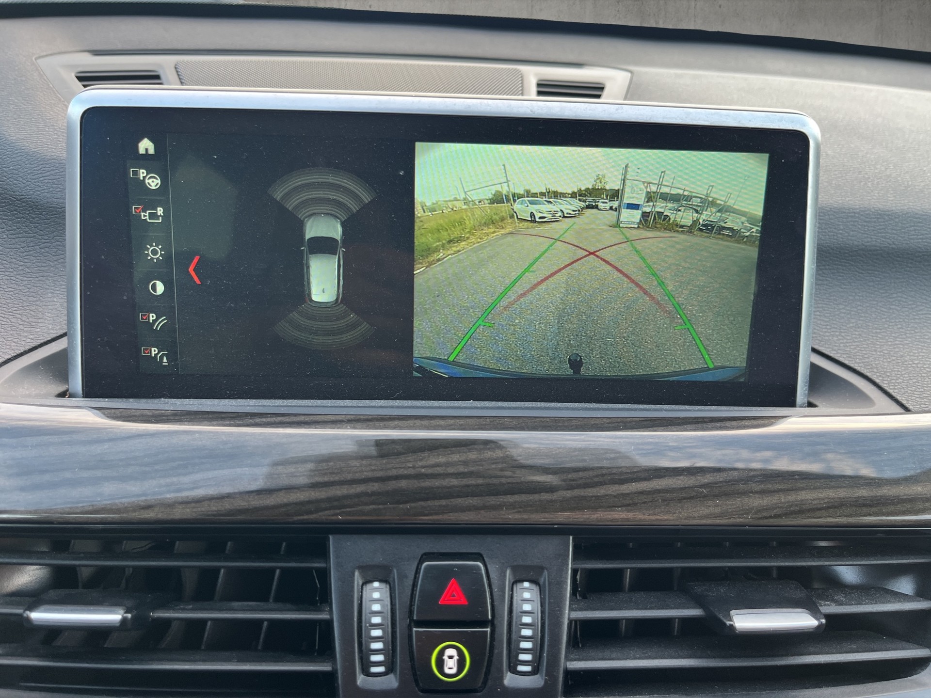 BMW X1 xDrive 20i xLine Steptronic-image-13