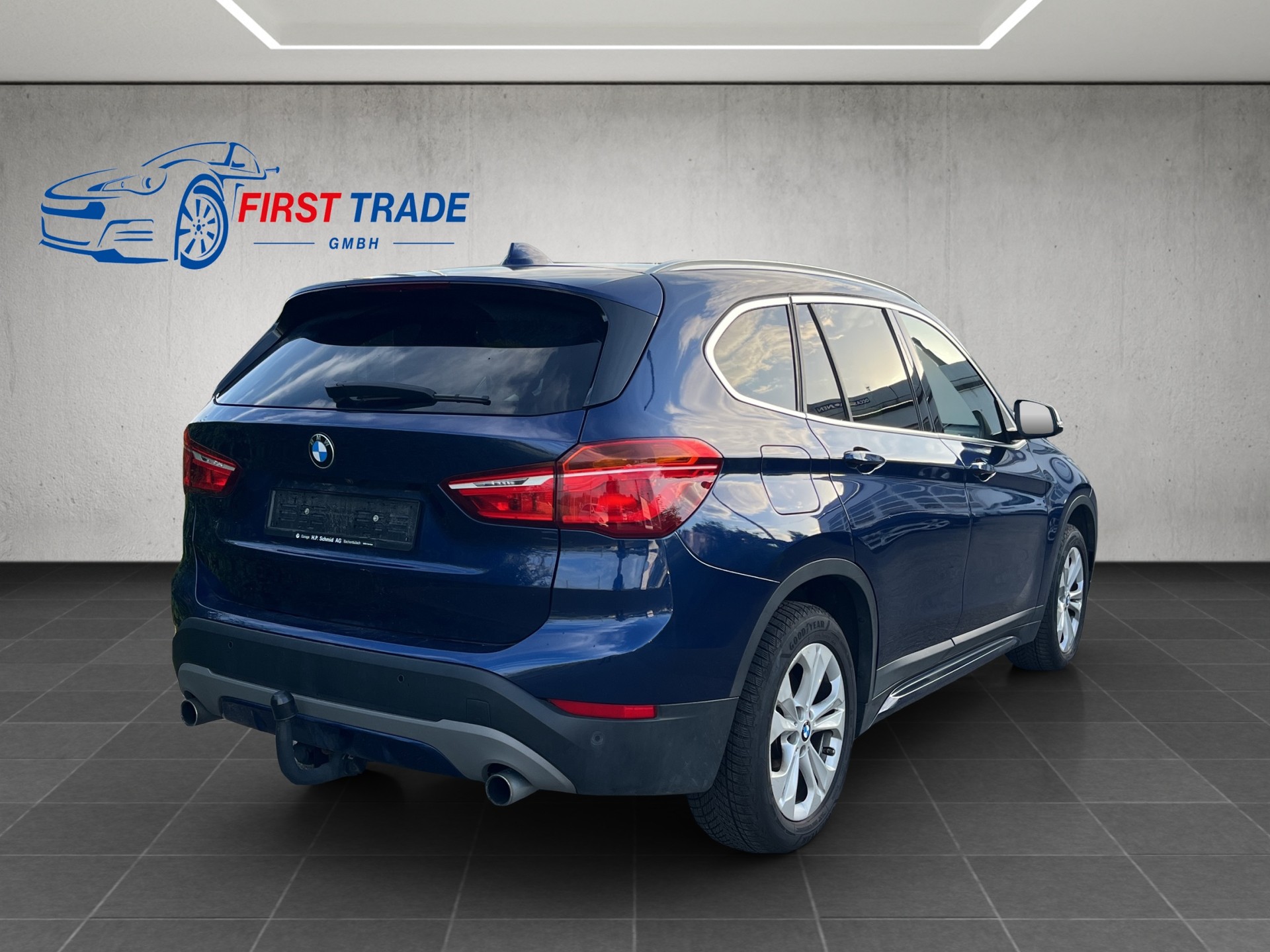 BMW X1 xDrive 20i xLine Steptronic-image-4