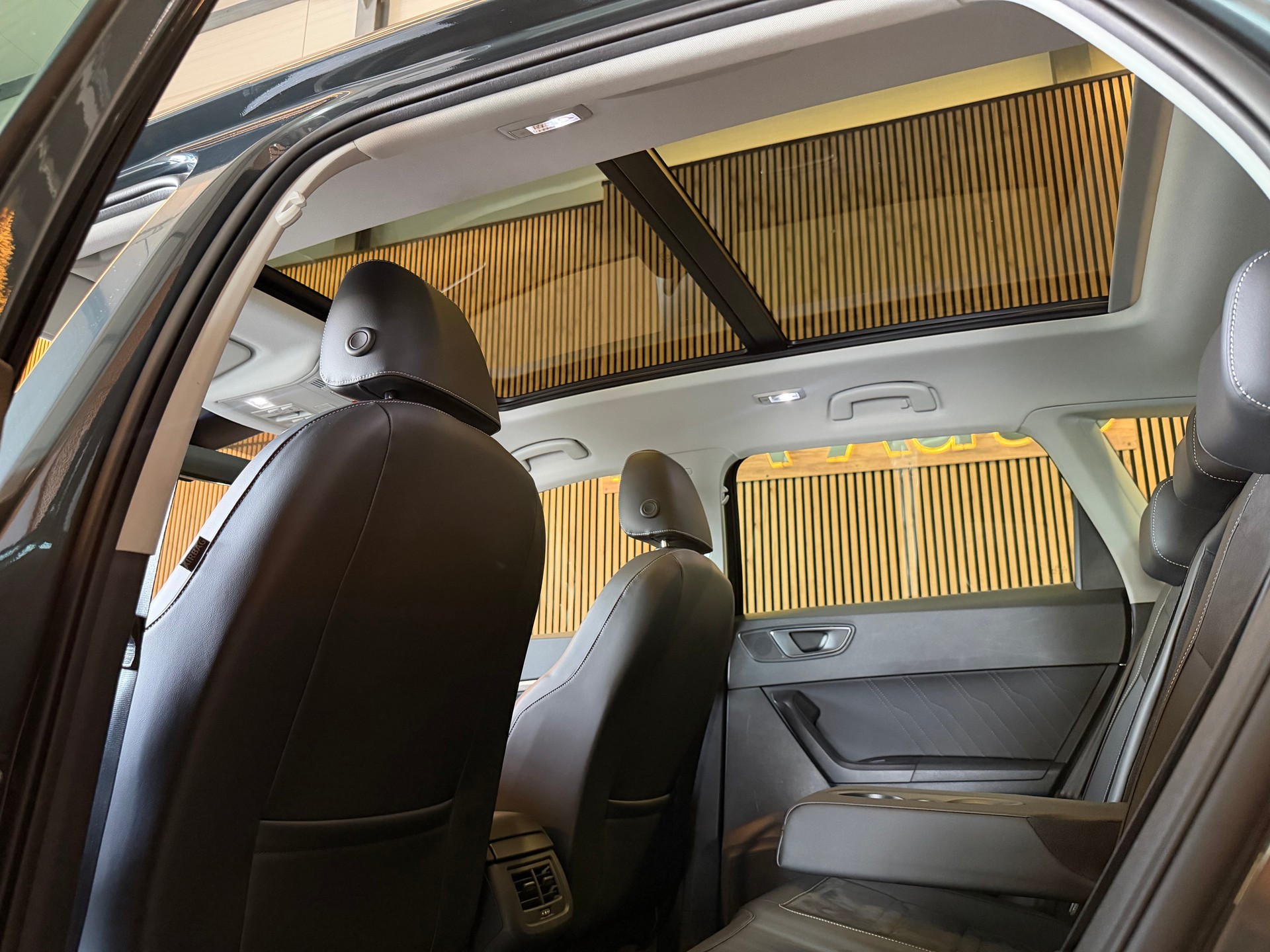 SEAT Ateca 2.0 TSI Xperience 4Drive DSG-image-28